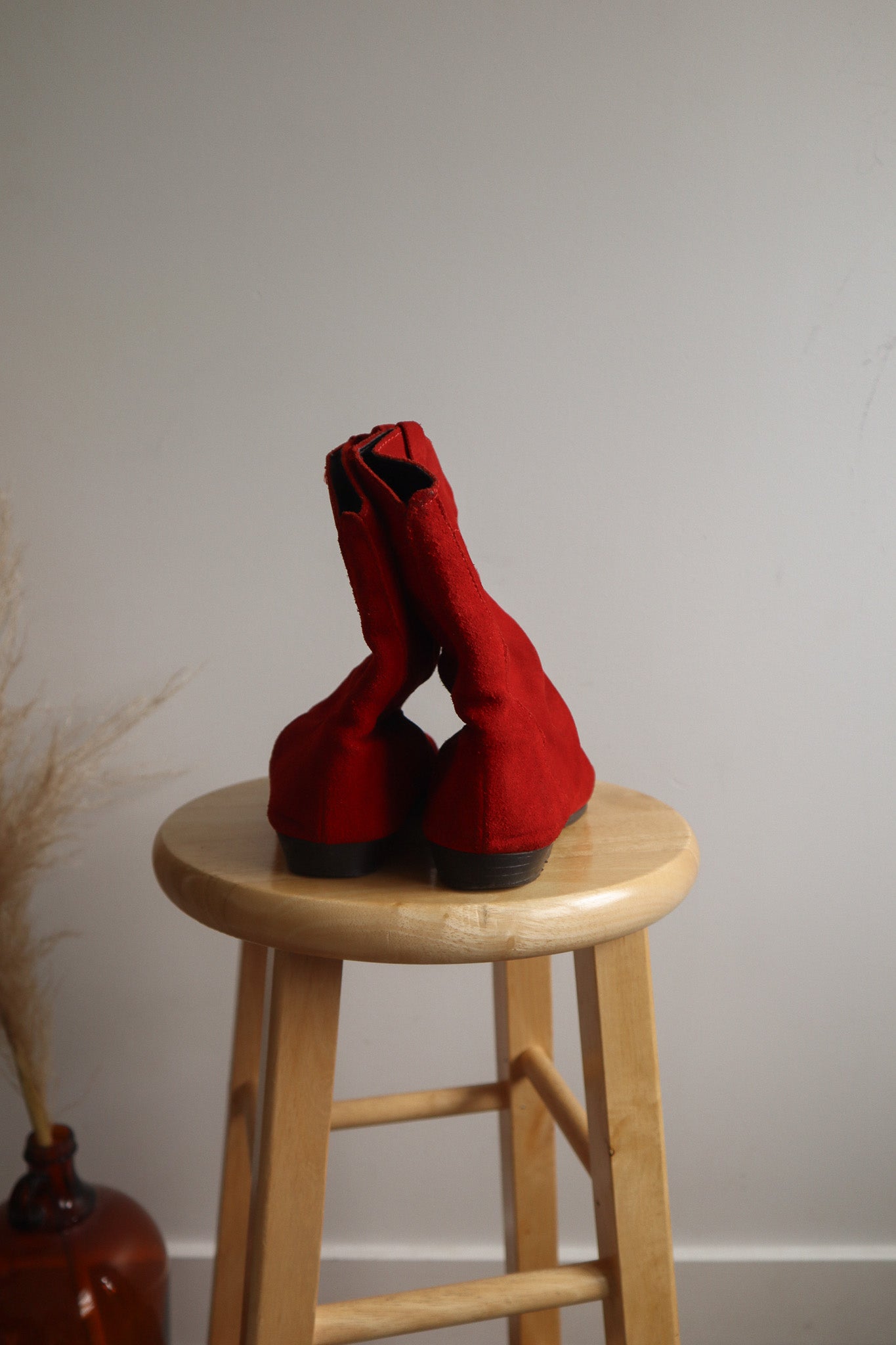 Made in Canada x Vintage x Suede Cowgirl Boots (8)