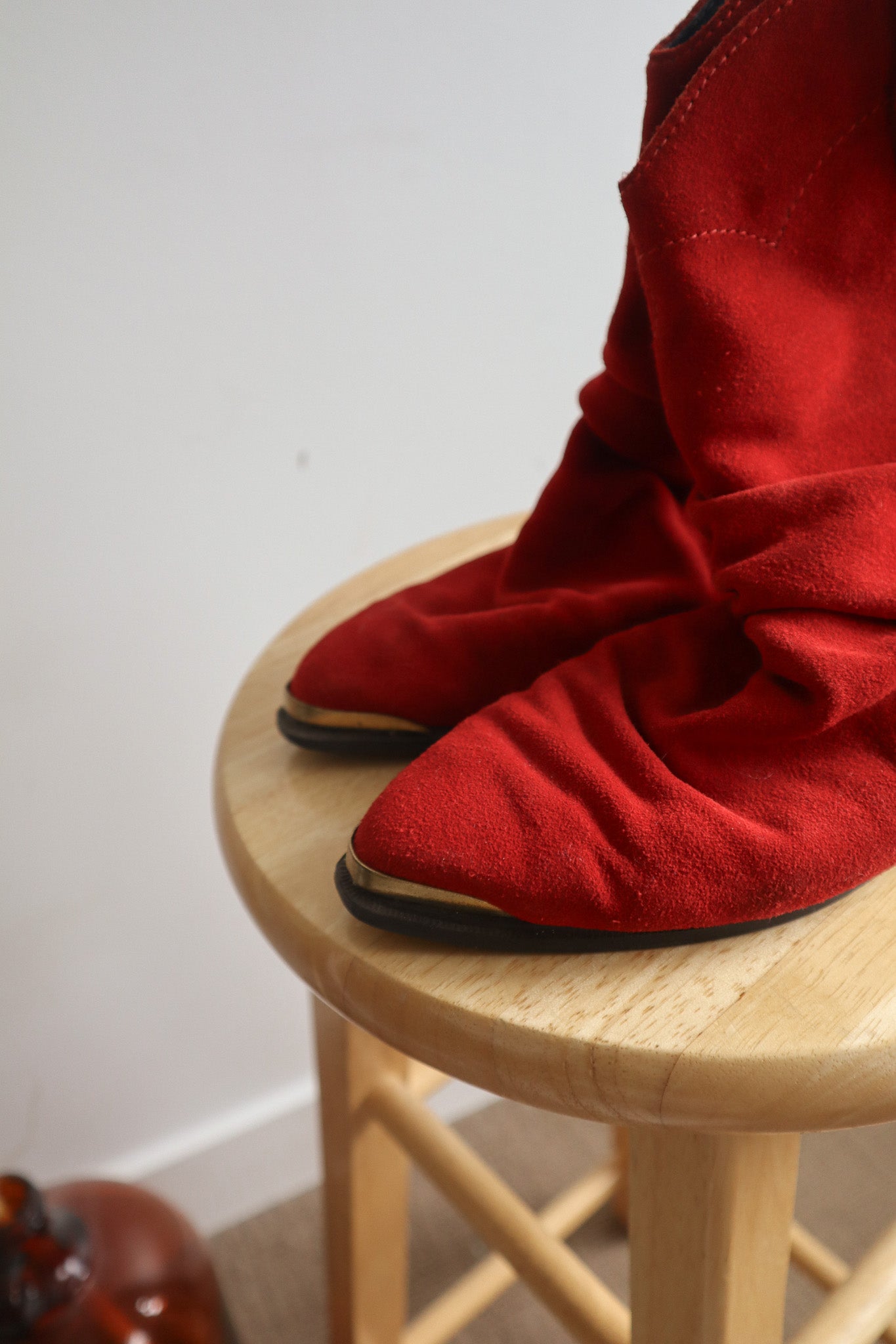 Made in Canada x Vintage x Suede Cowgirl Boots (8)