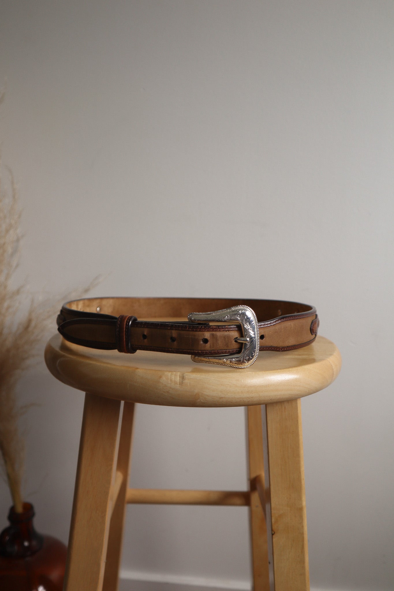 Vintage x Leather Two-Tone Heart Belt (L)