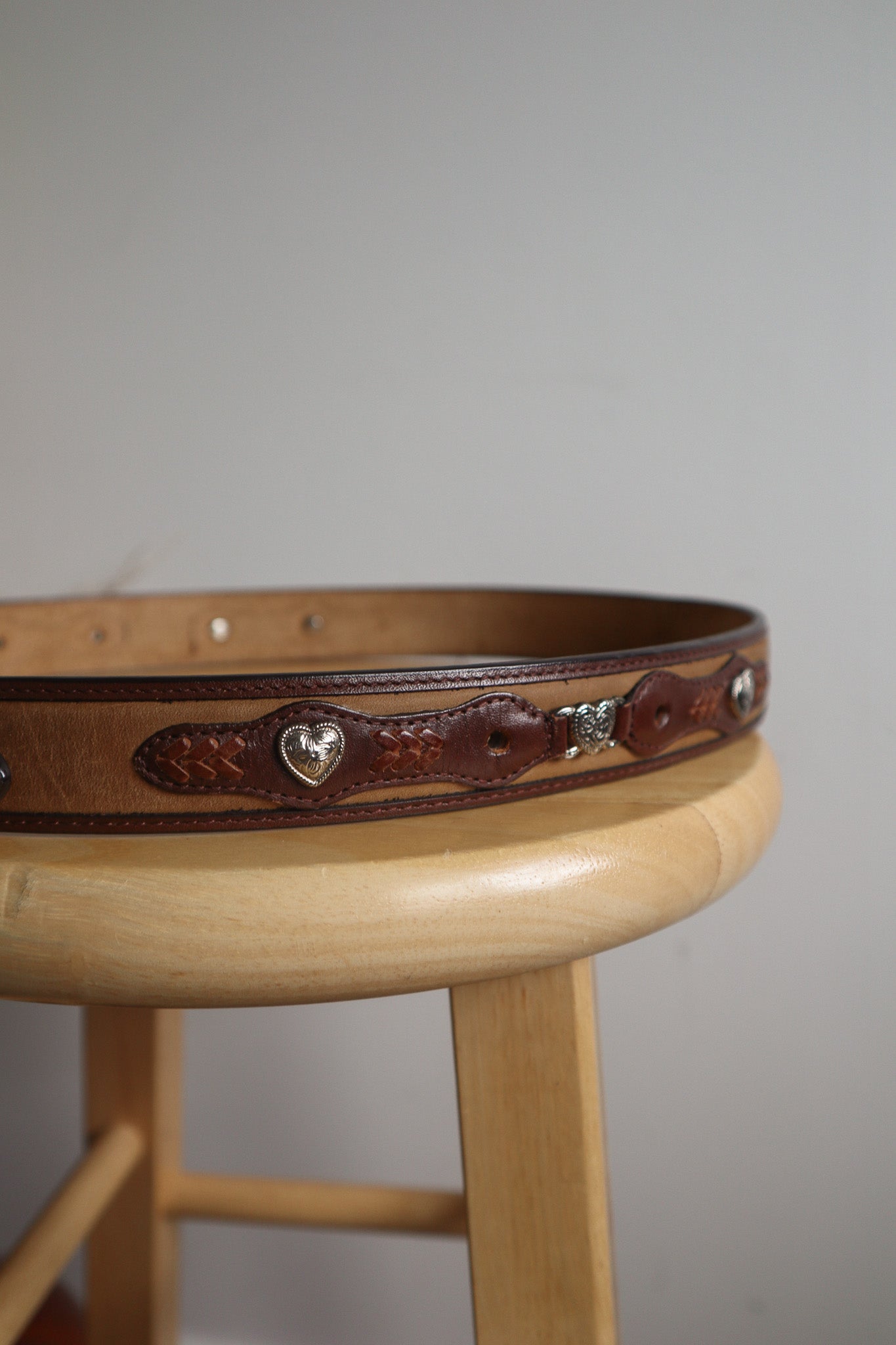 Vintage x Leather Two-Tone Heart Belt (L)