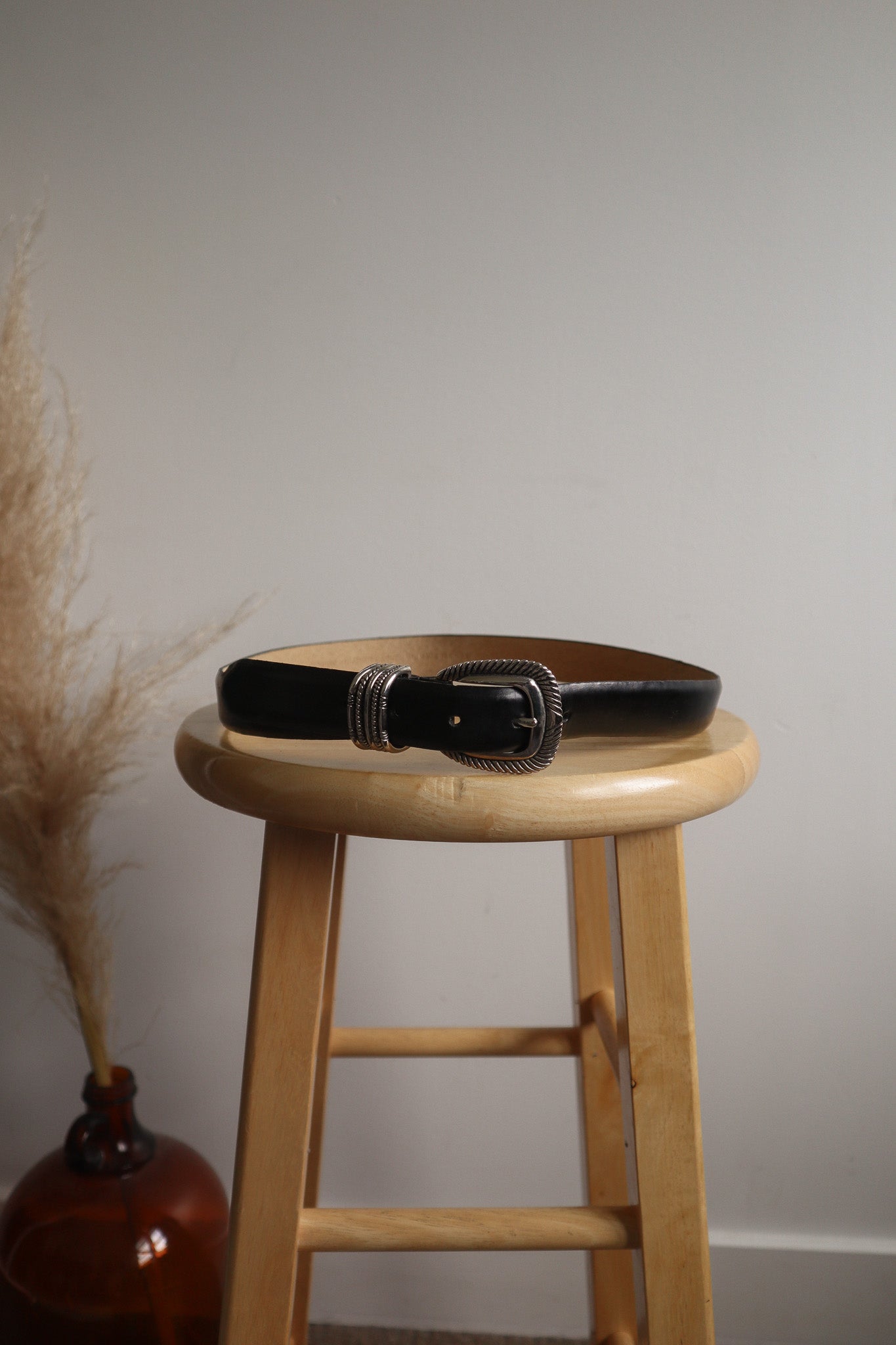 Vintage x Leather Belt (S/M)