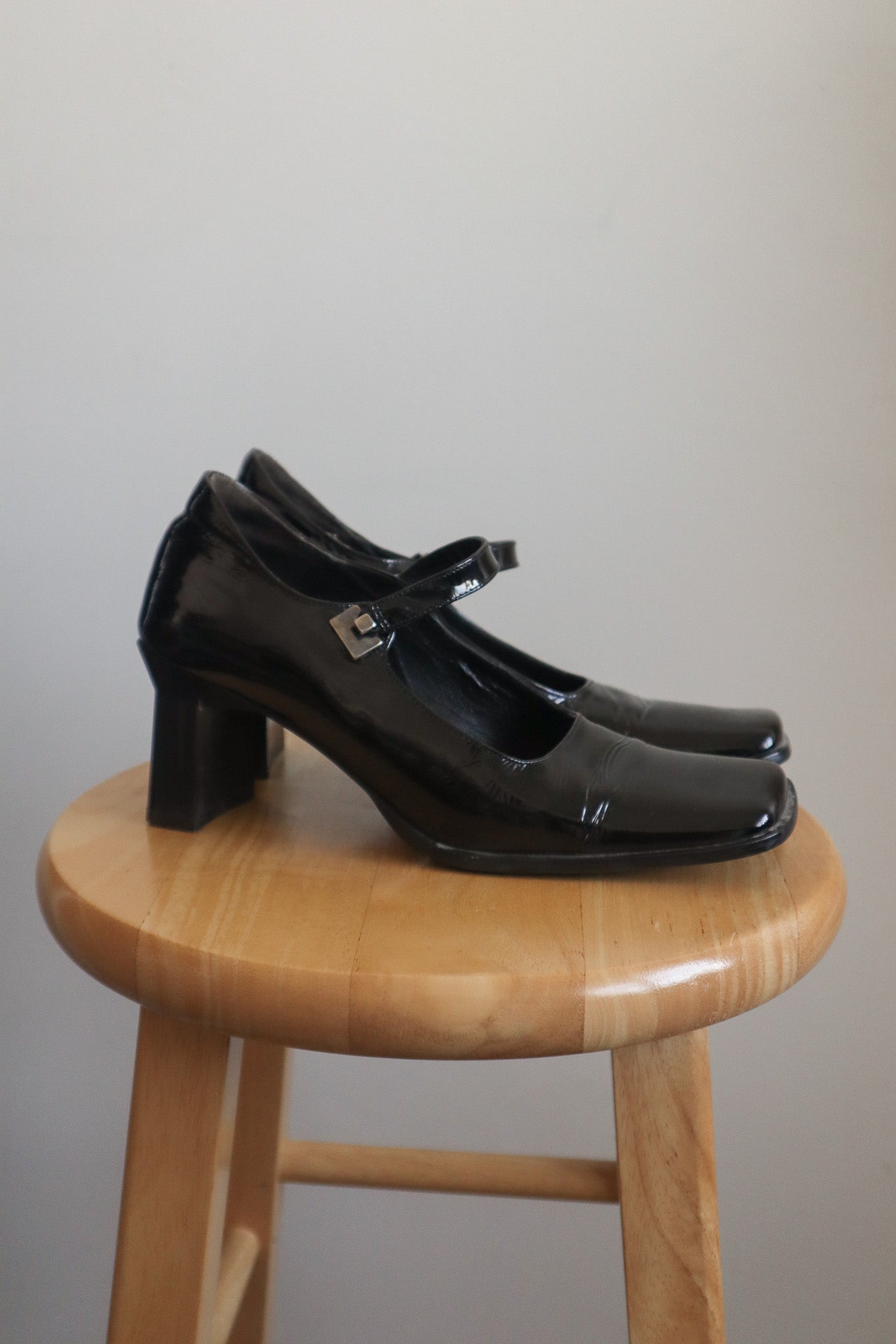 Made in Italy x Vintage x Leather Mary Jane (6/6.5)