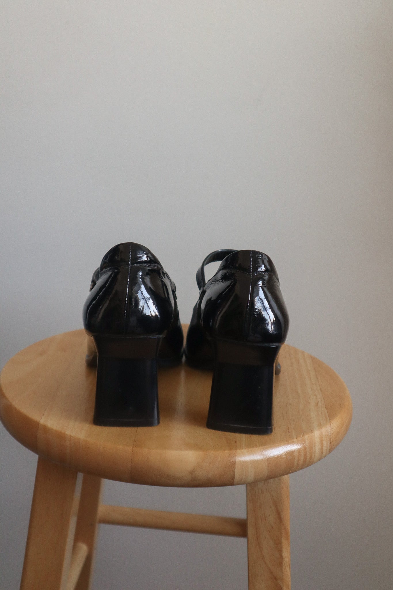 Made in Italy x Vintage x Leather Mary Jane (6/6.5)