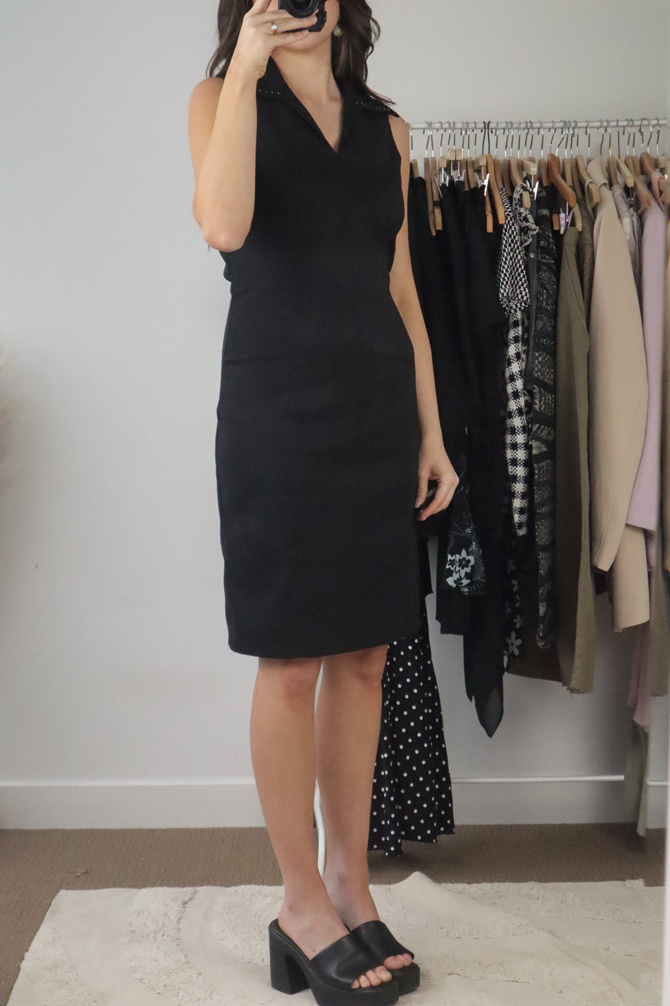 Made in Canada x Vintage x Collared Midi Dress (4)