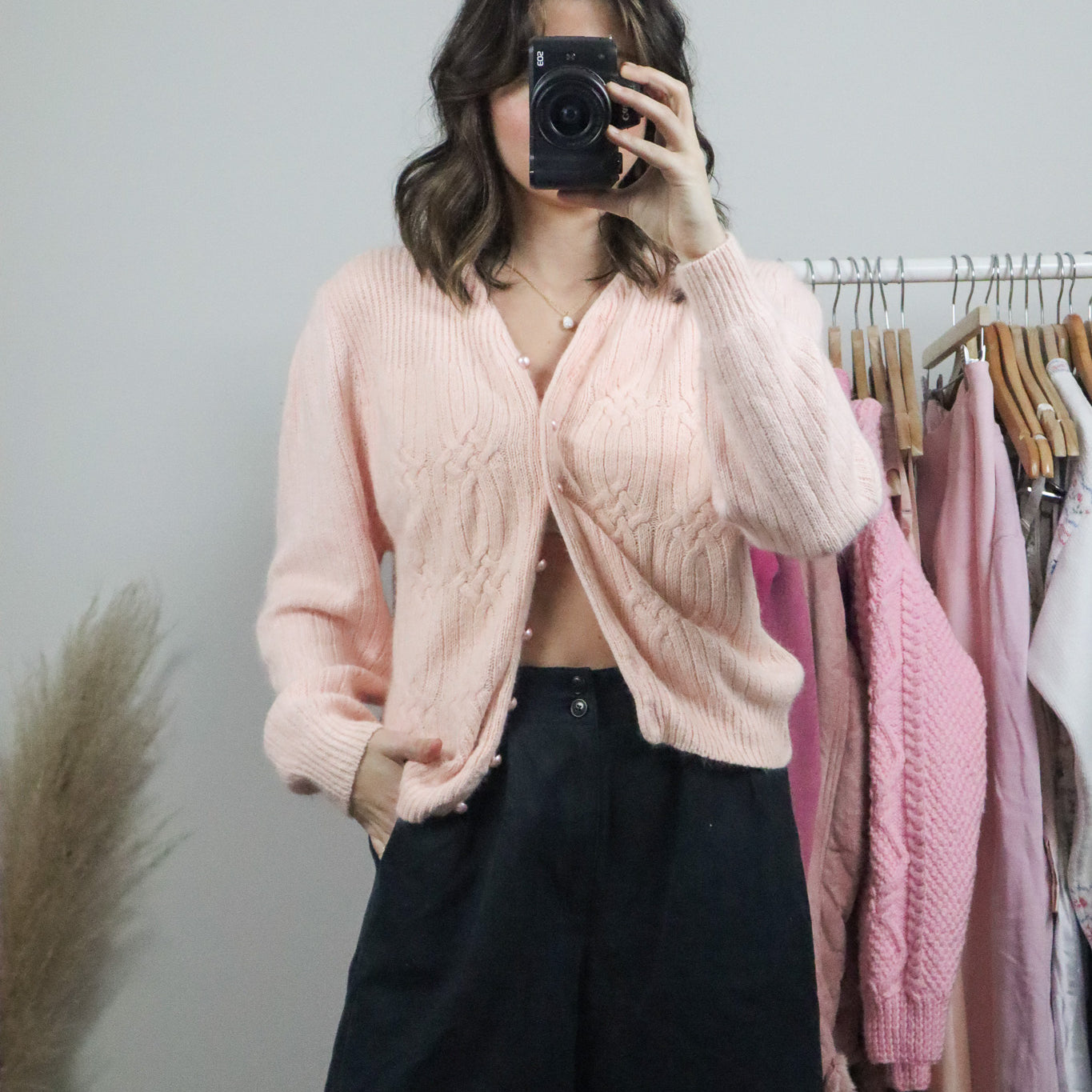 Vintage x Silk & Angora Blend Sweater Cardigan (M)