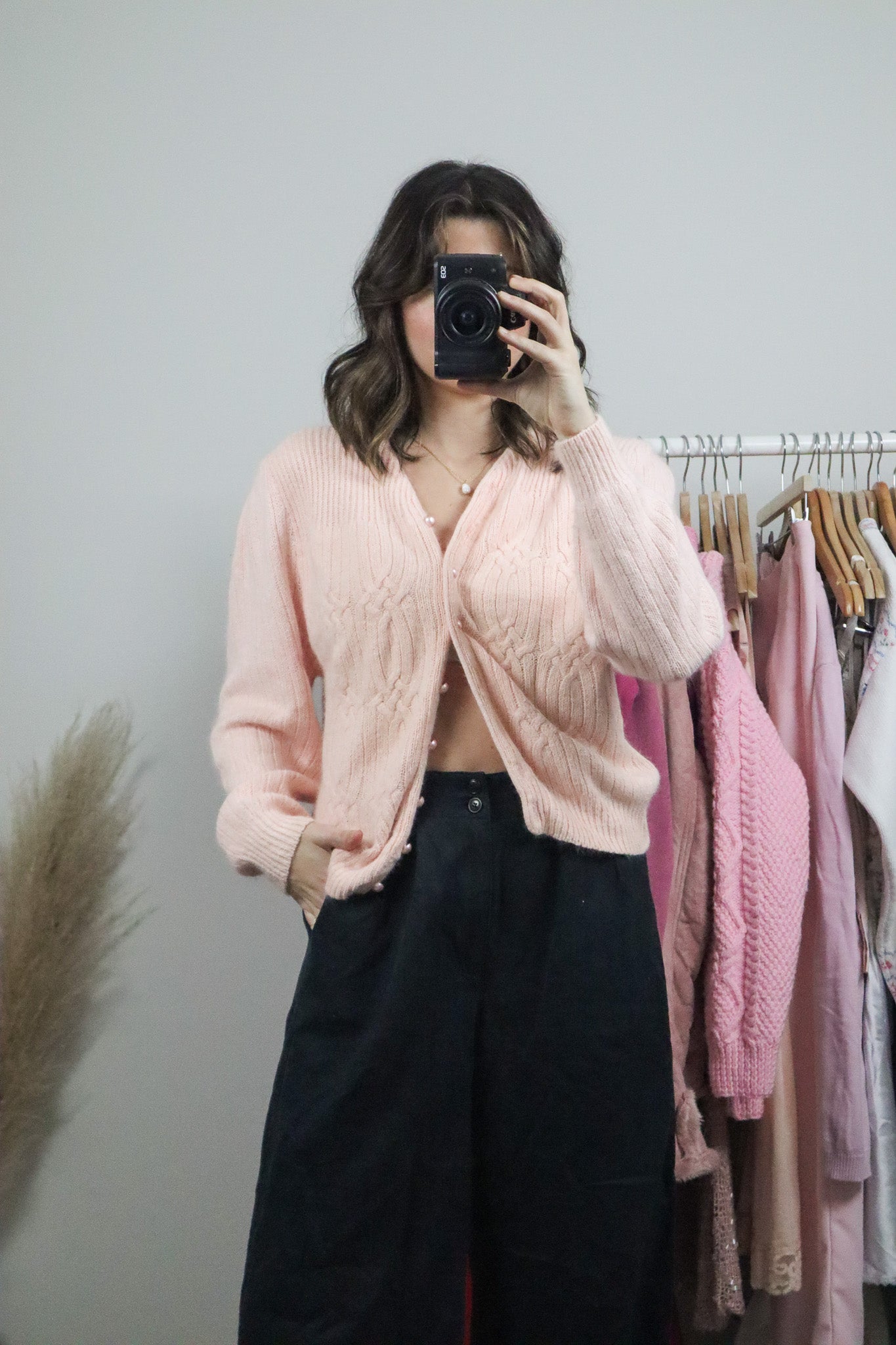 Vintage x Silk & Angora Blend Sweater Cardigan (M)