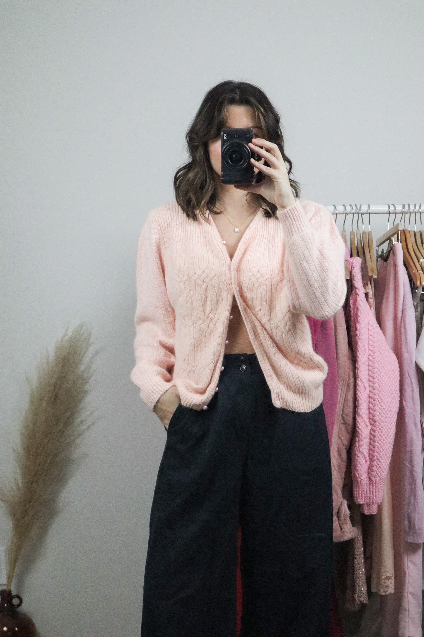 Vintage x Silk & Angora Blend Sweater Cardigan (M)