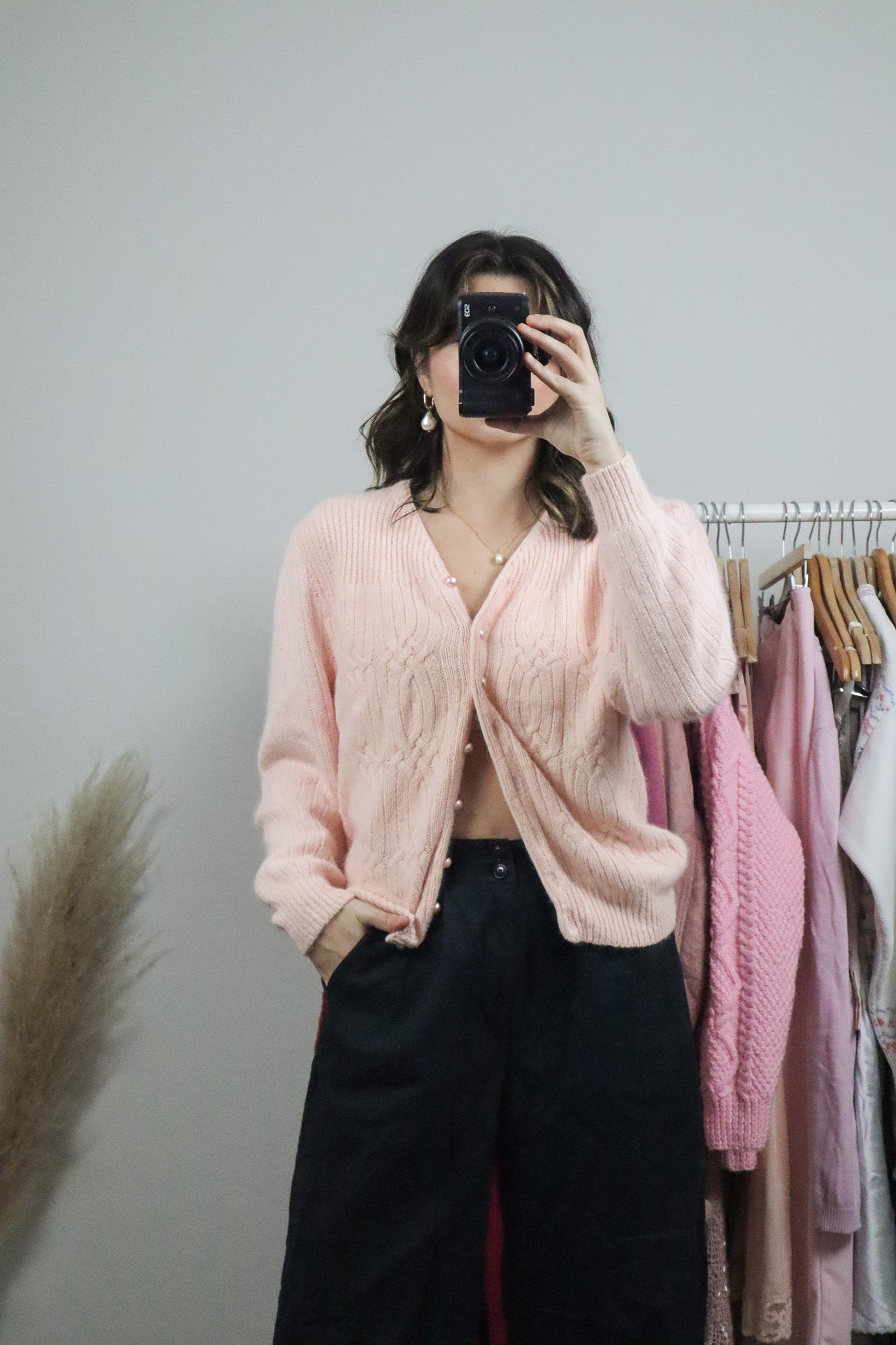 Vintage x Silk & Angora Blend Sweater Cardigan (M)