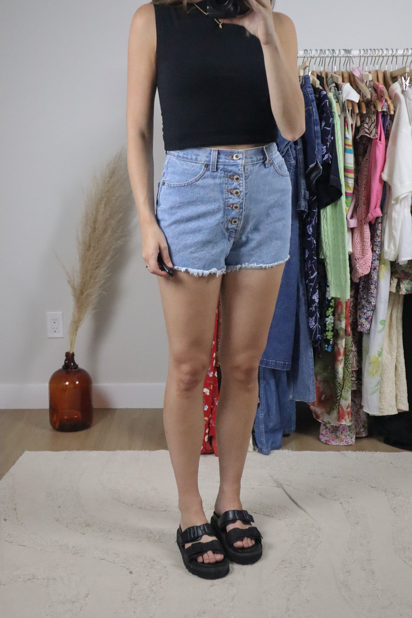 Made in Canada x Vintage x Denim Cut Off Shorts (2/4)