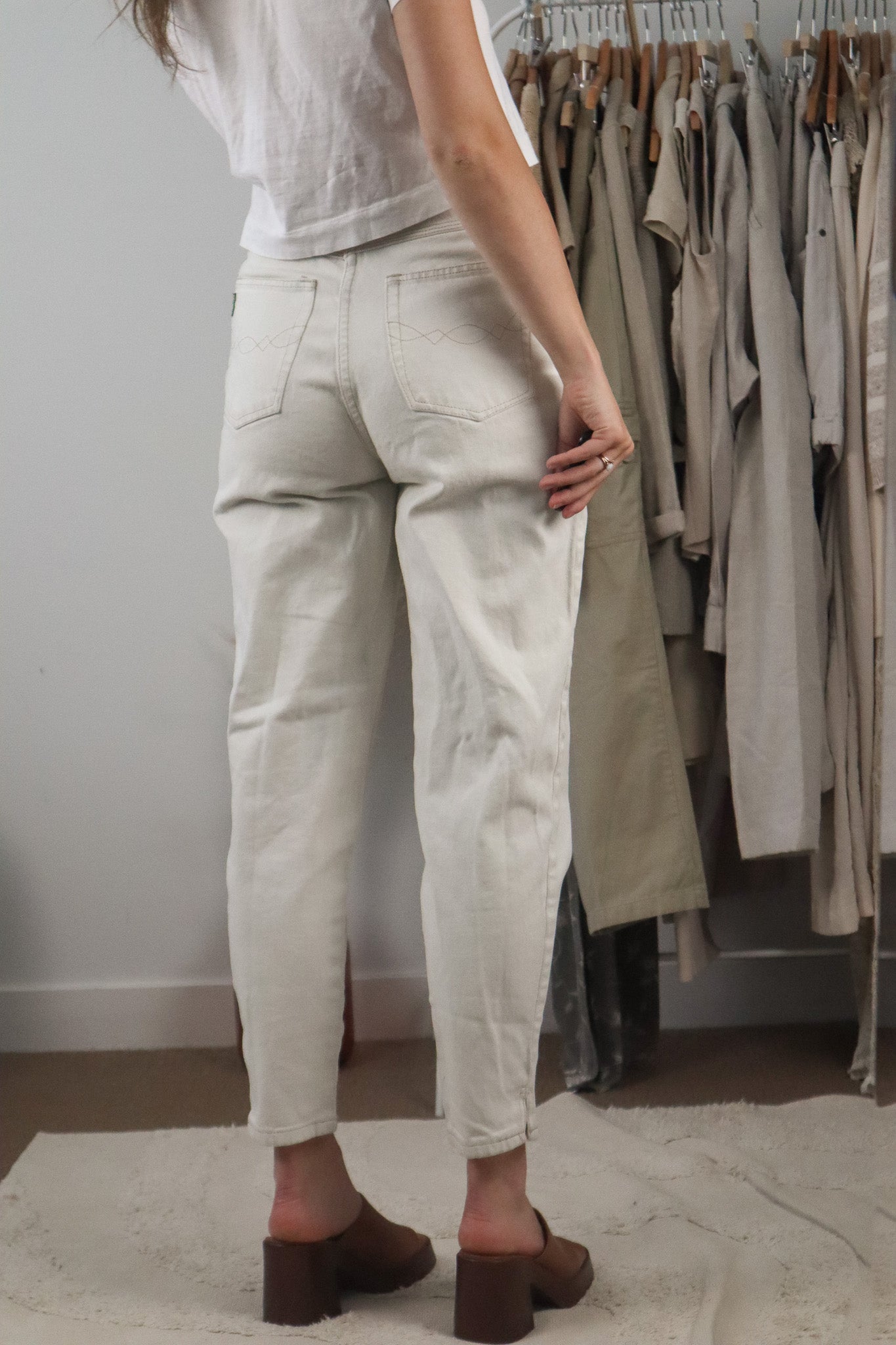 Vintage x Mom Jeans (4)
