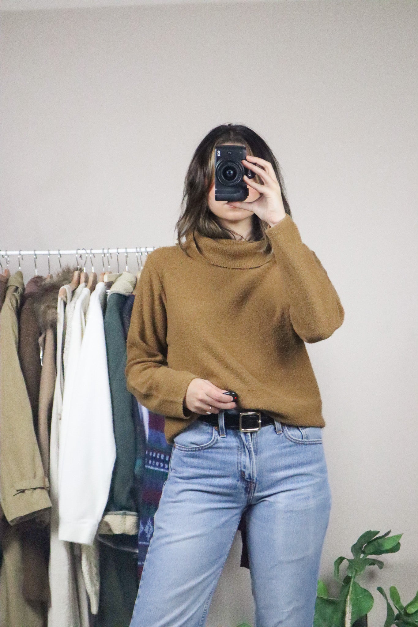 Vintage x Cowl-Neck Sweater (S/M)