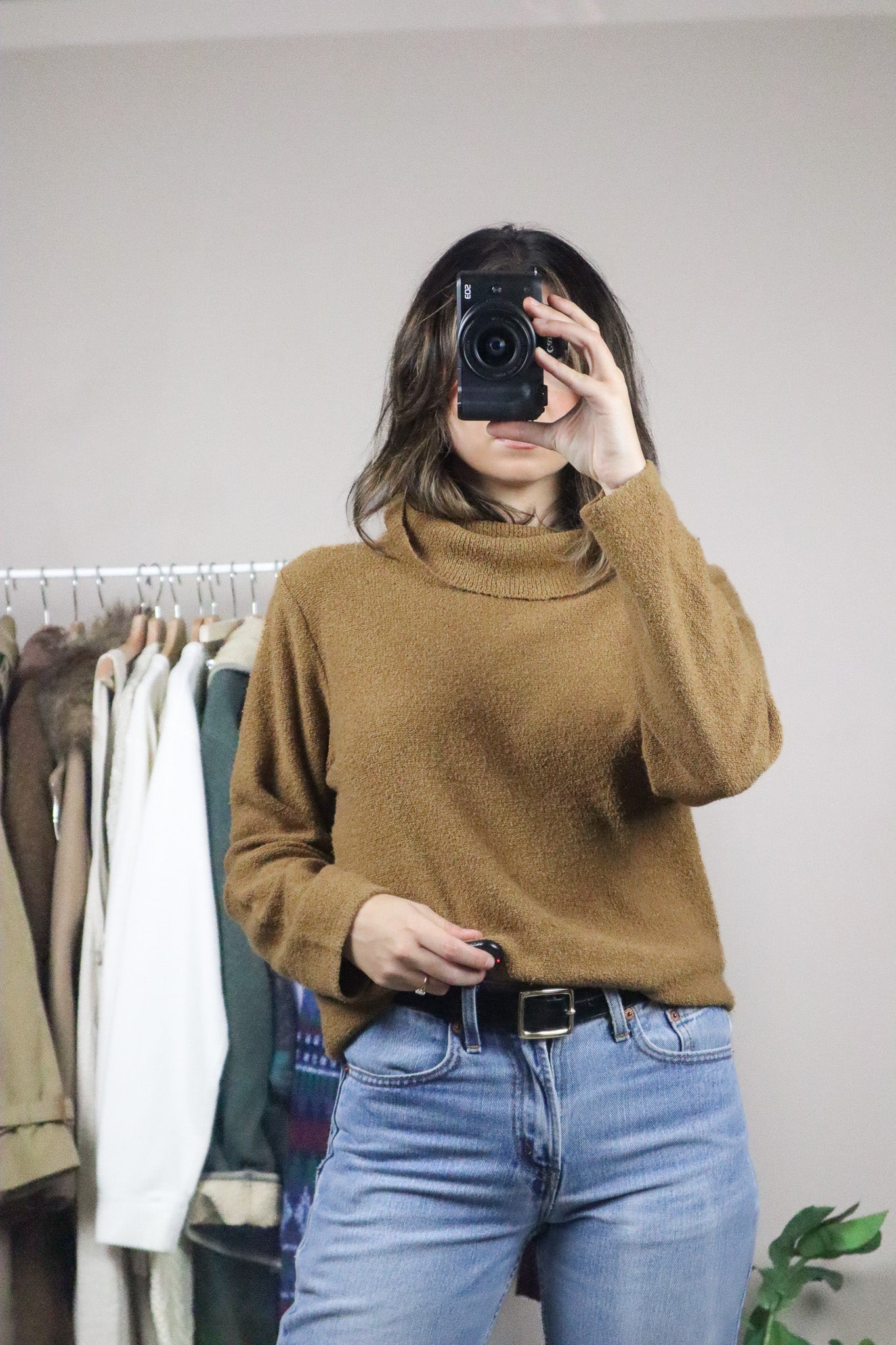 Vintage x Cowl-Neck Sweater (S/M)