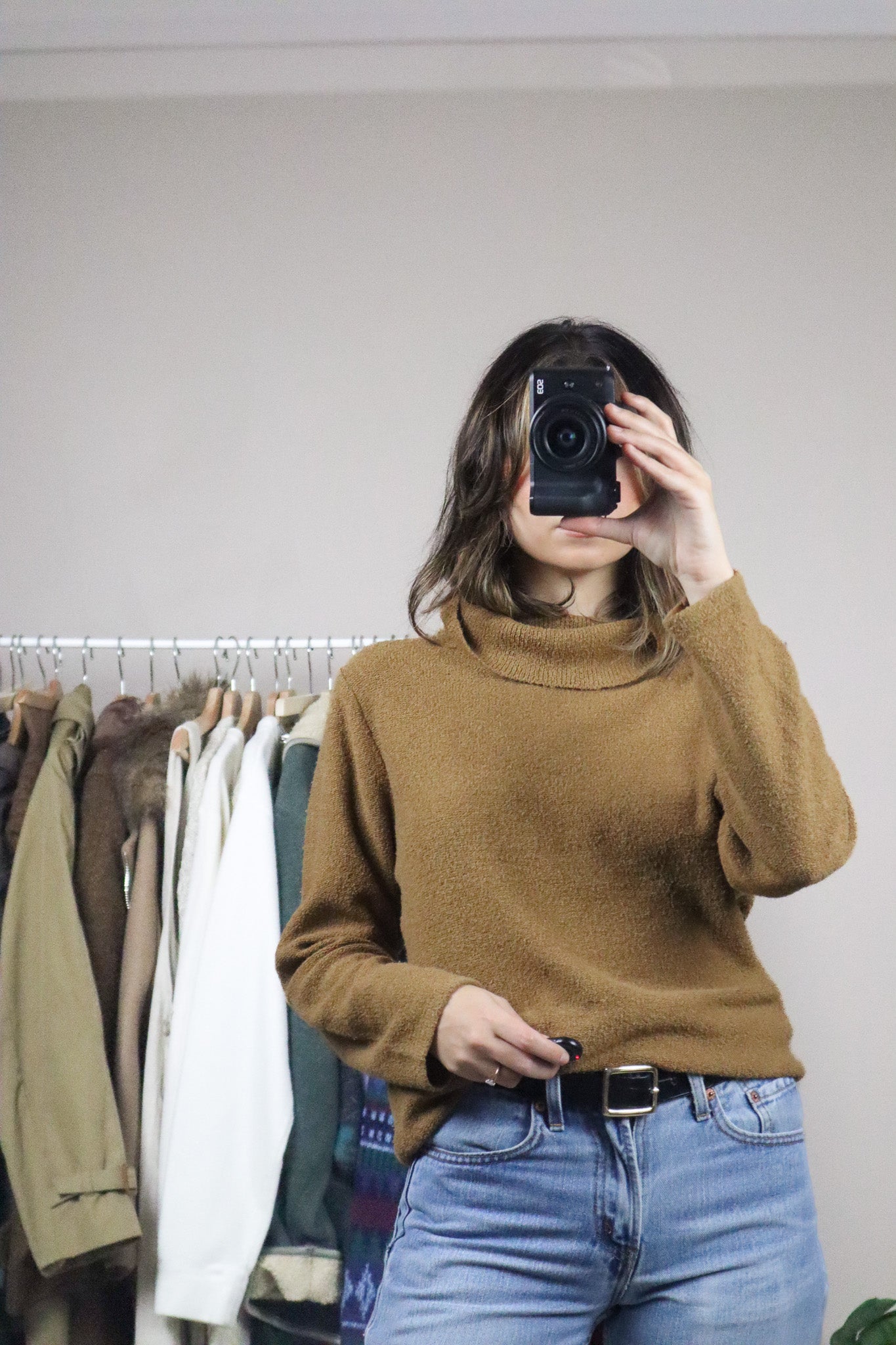 Vintage x Cowl-Neck Sweater (S/M)