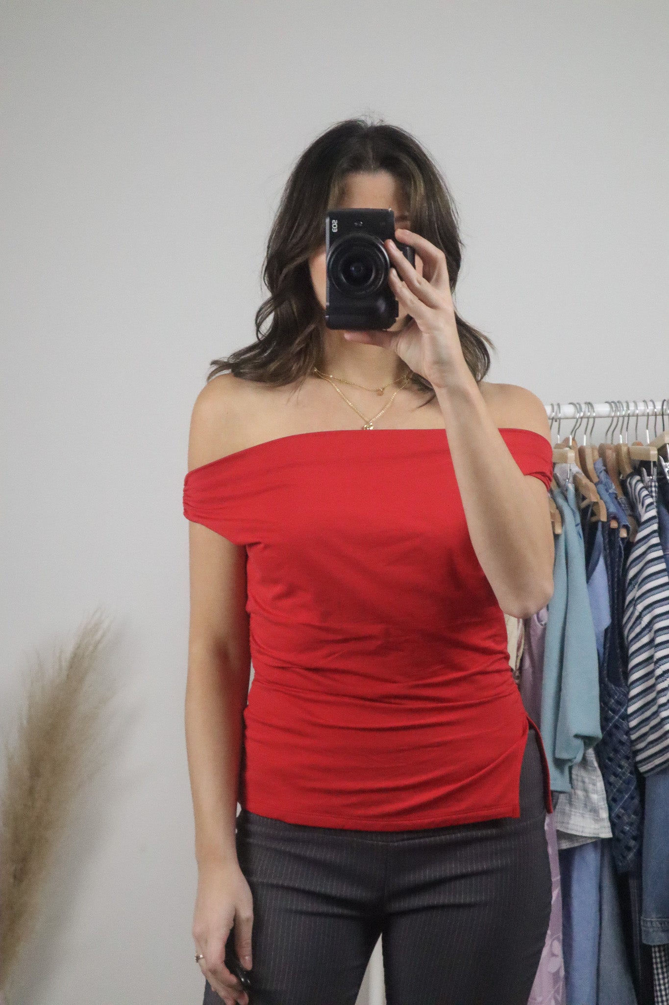 Modern x Off-Shoulder Top (S)