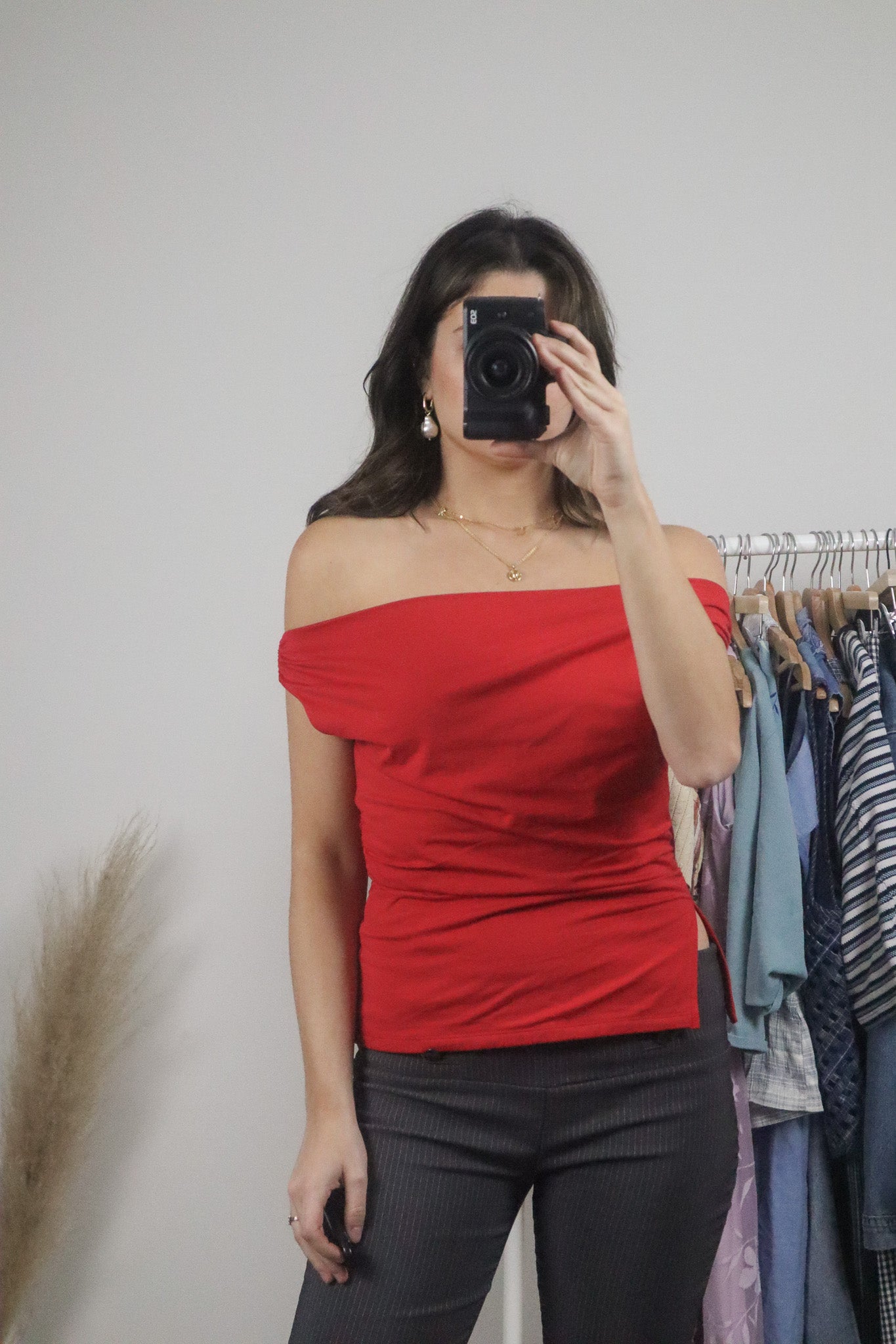 Modern x Off-Shoulder Top (S)