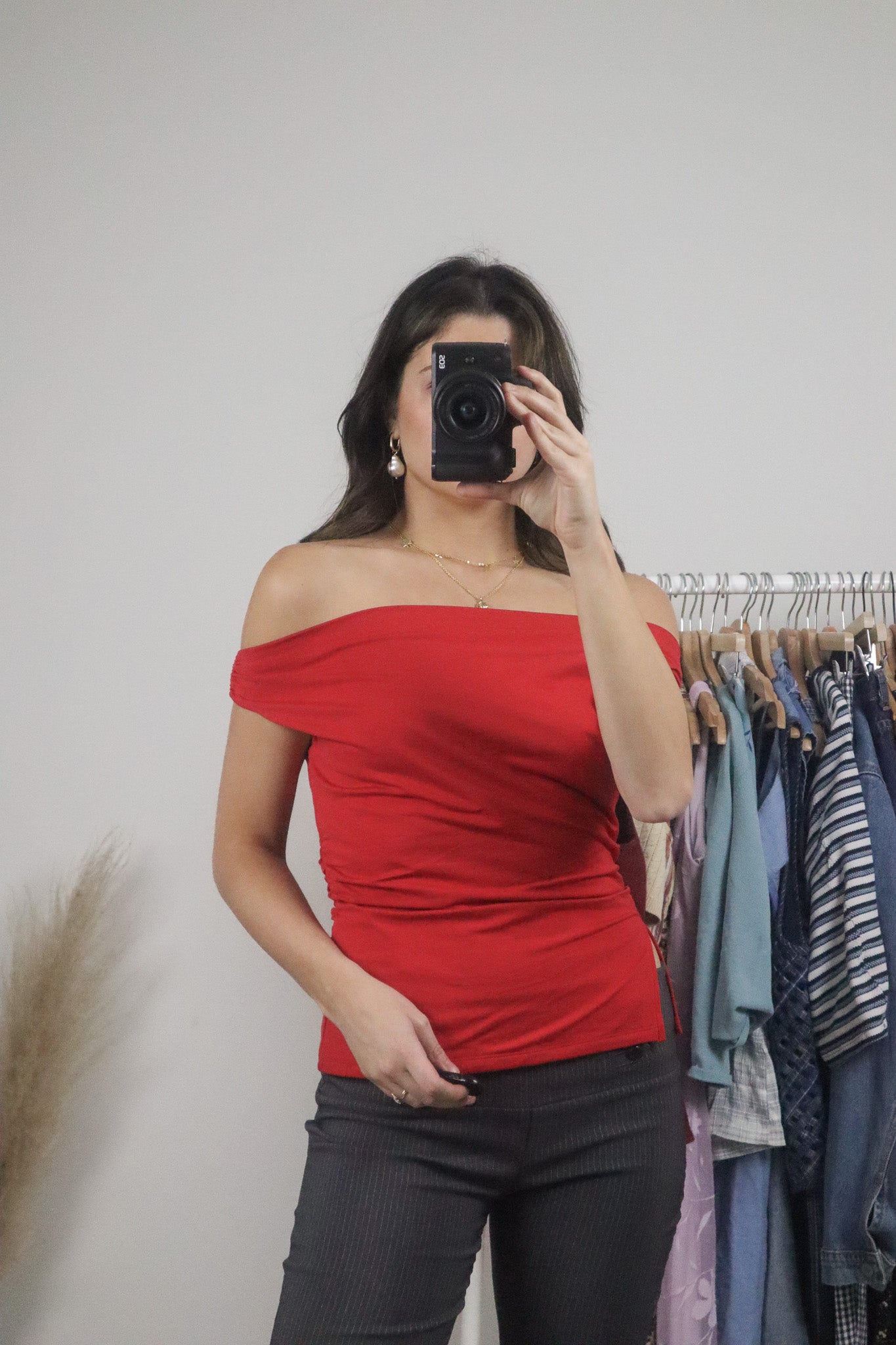 Modern x Off-Shoulder Top (S)