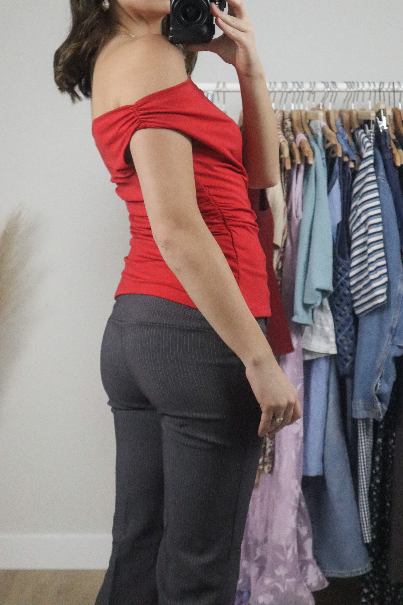 Modern x Off-Shoulder Top (S)