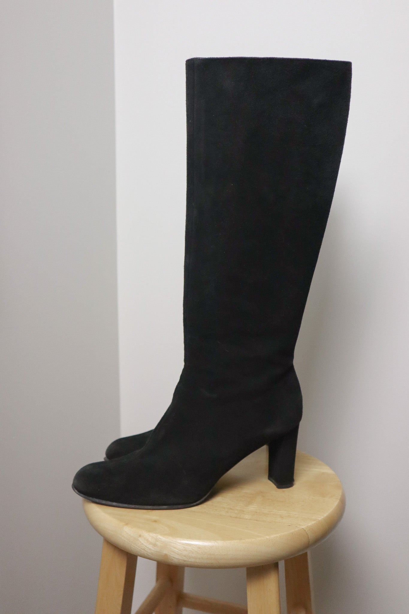 Made in Spain x Stuart Weitzman Suede Boots (8/8.5)