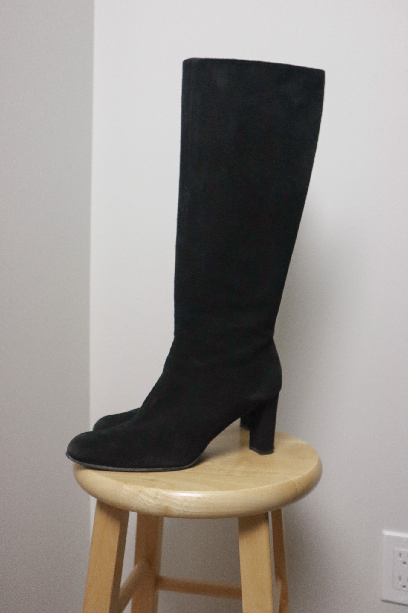 Made in Spain x Stuart Weitzman Suede Boots (8/8.5)