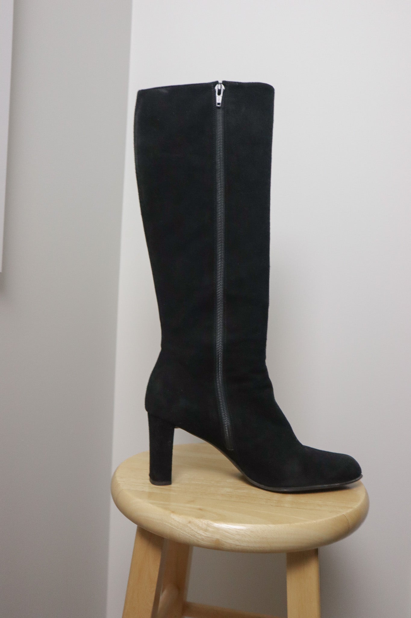 Made in Spain x Stuart Weitzman Suede Boots (8/8.5)