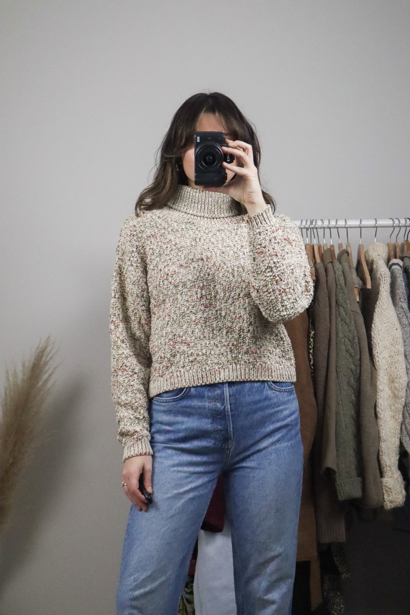 Vintage x Cropped Turtleneck Knit Sweater (S)