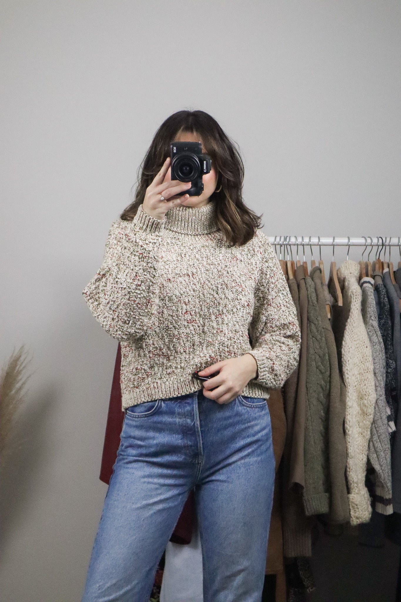 Vintage x Cropped Turtleneck Knit Sweater (S)