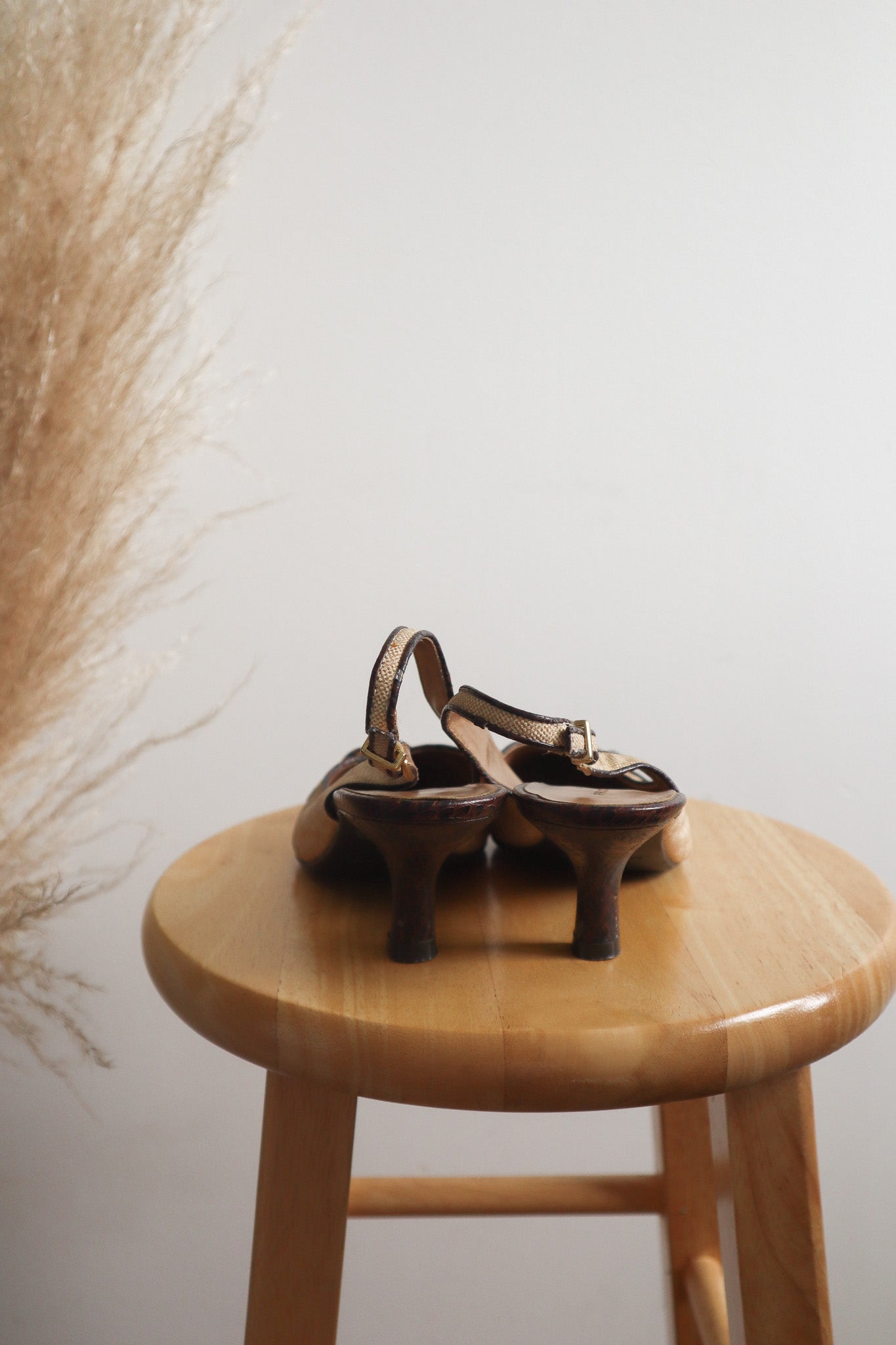 Vintage x Sling Backs (7)