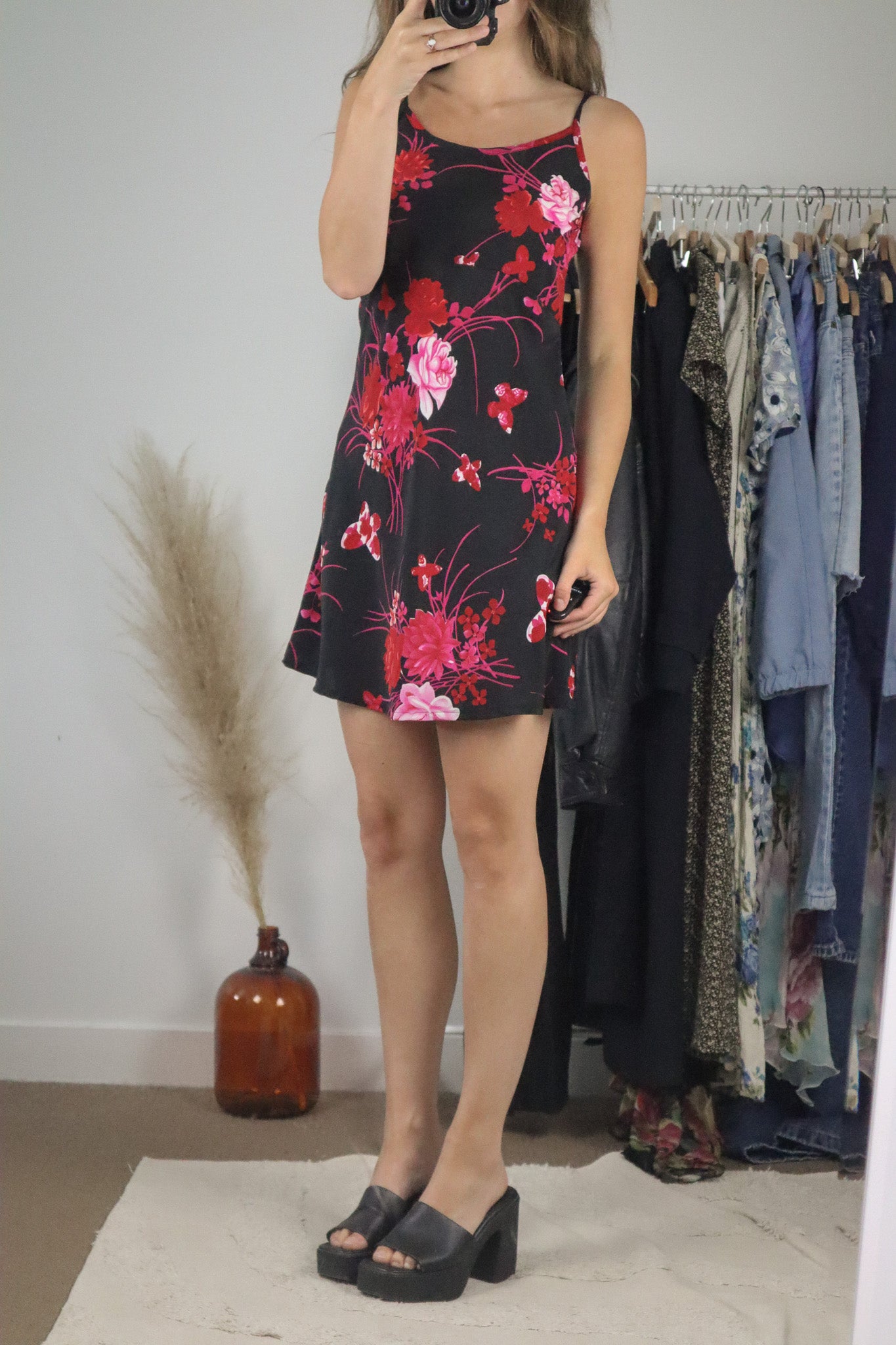 Vintage x Floral Dress (4/6)