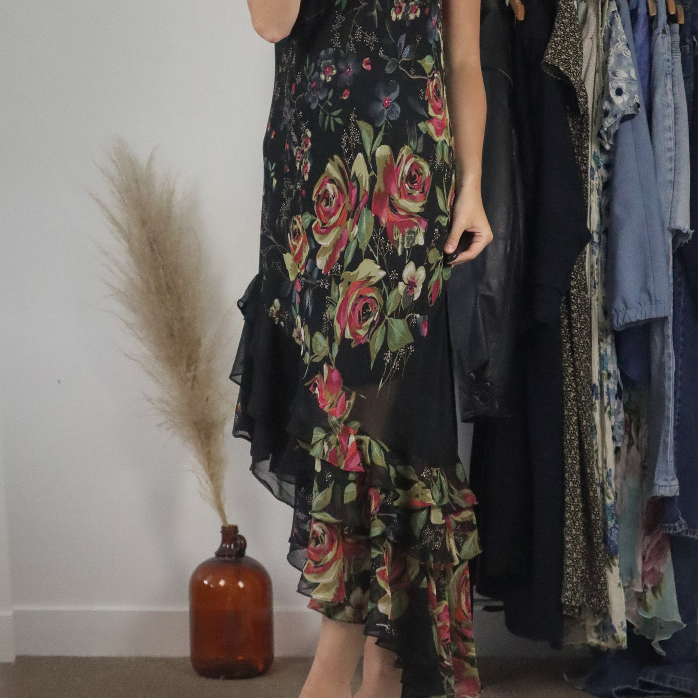 Vintage x Floral Ruffle Dress (M)