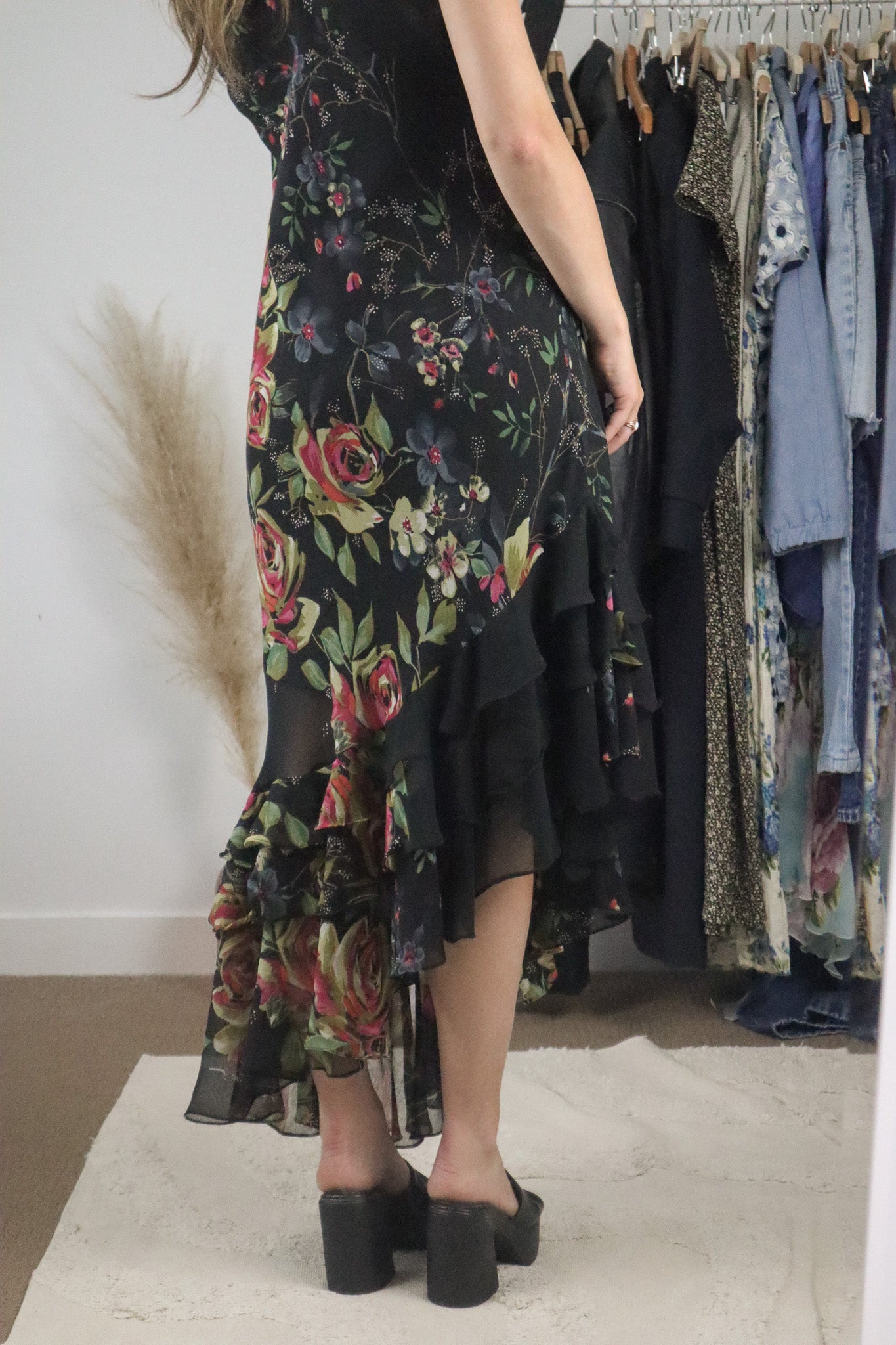 Vintage x Floral Ruffle Dress (M)