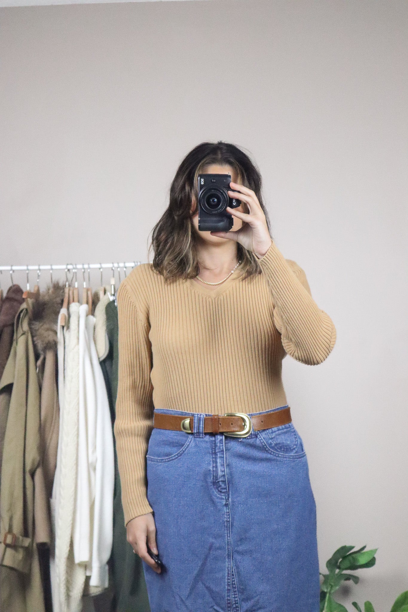 Vintage x V-Neck Top (M)