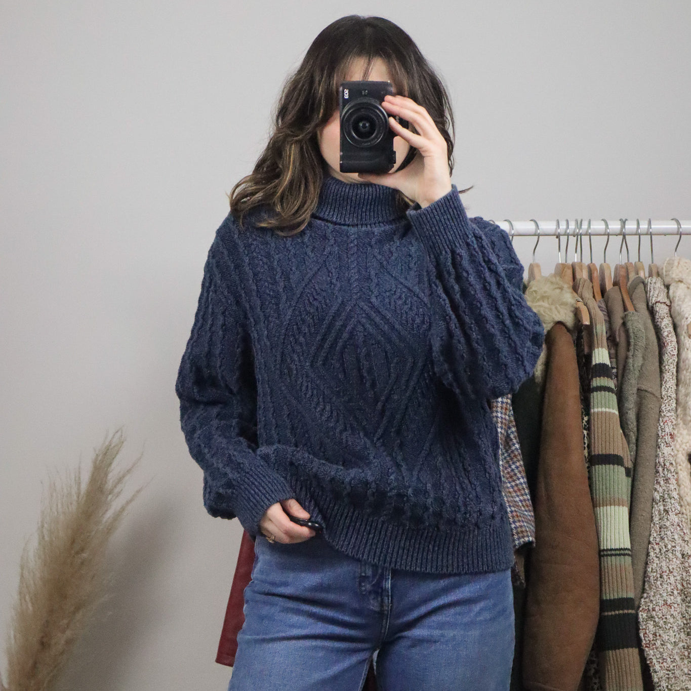 Made in Canada x Vintage x Cable Knit Turtleneck (M)