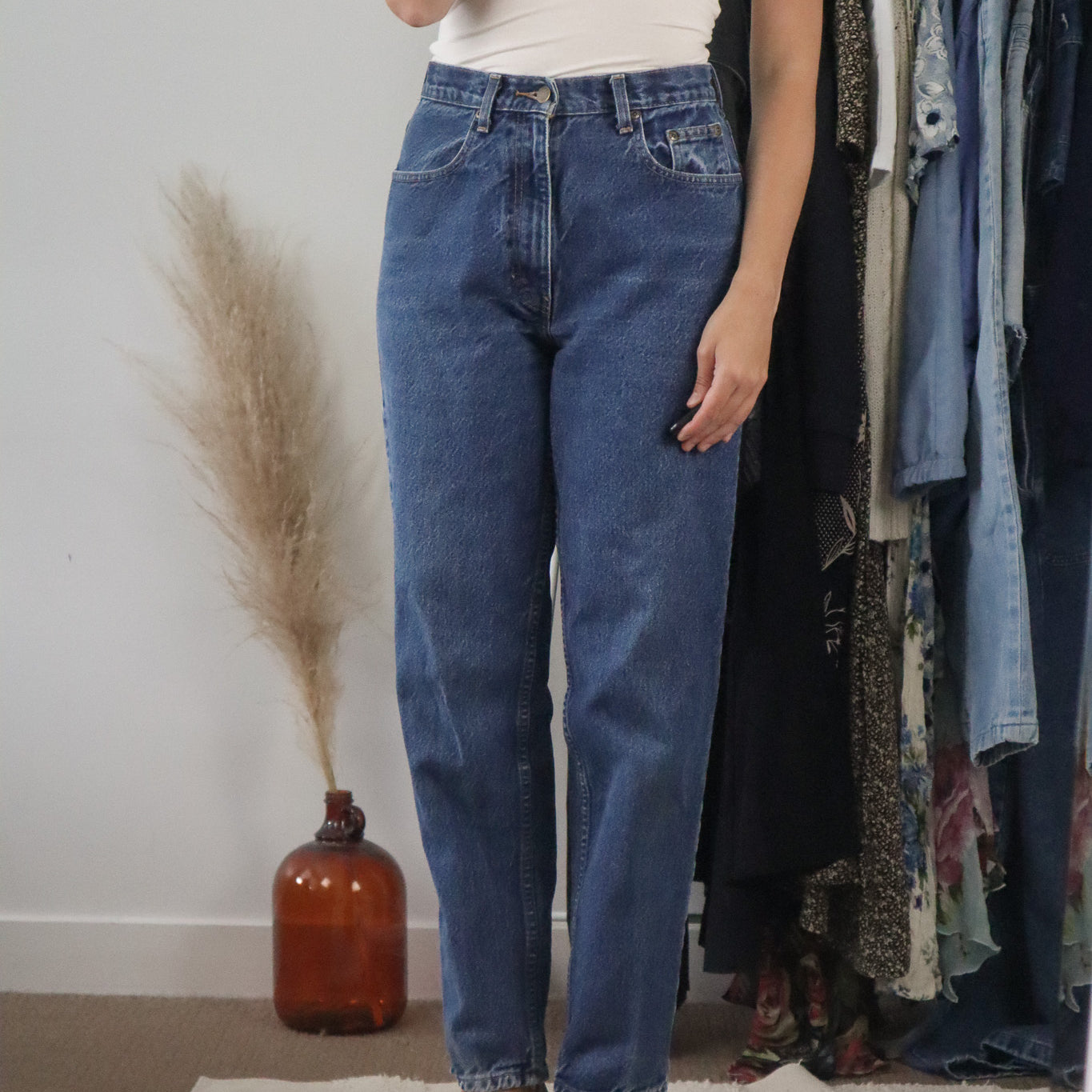 Vintage x Mom Jeans (4)
