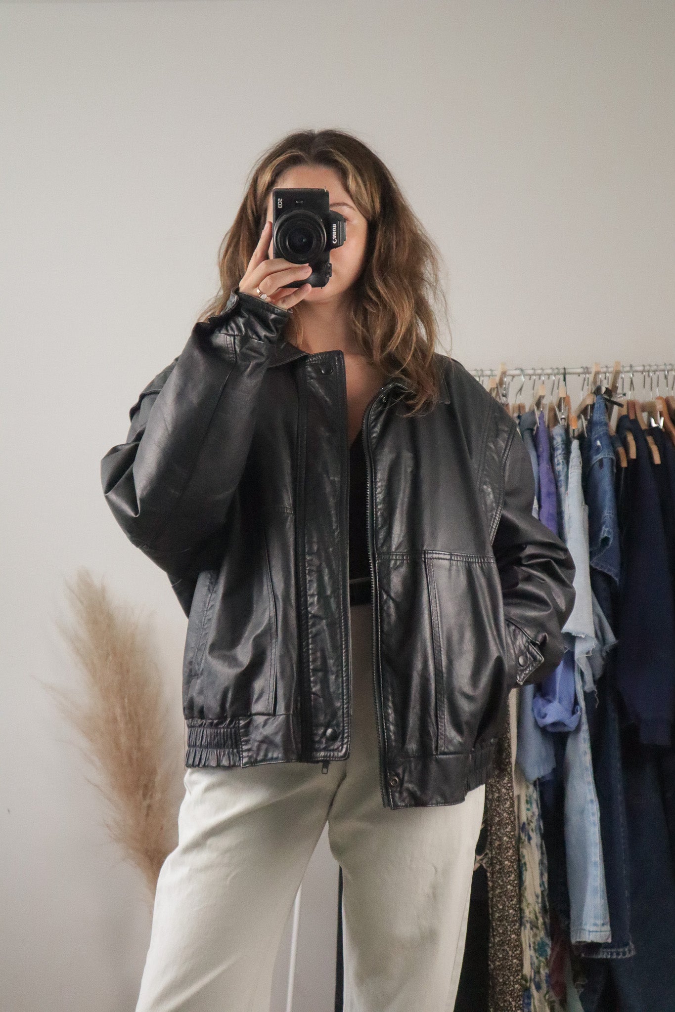 Made in Canada x Vintage x Leather Jacket w/ Down Lining (L/XL)