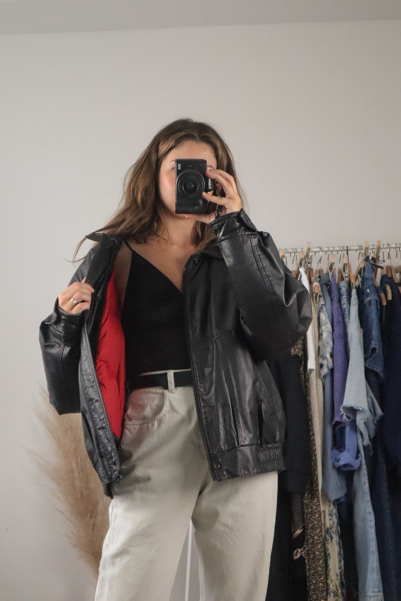 Made in Canada x Vintage x Leather Jacket w/ Down Lining (L/XL)