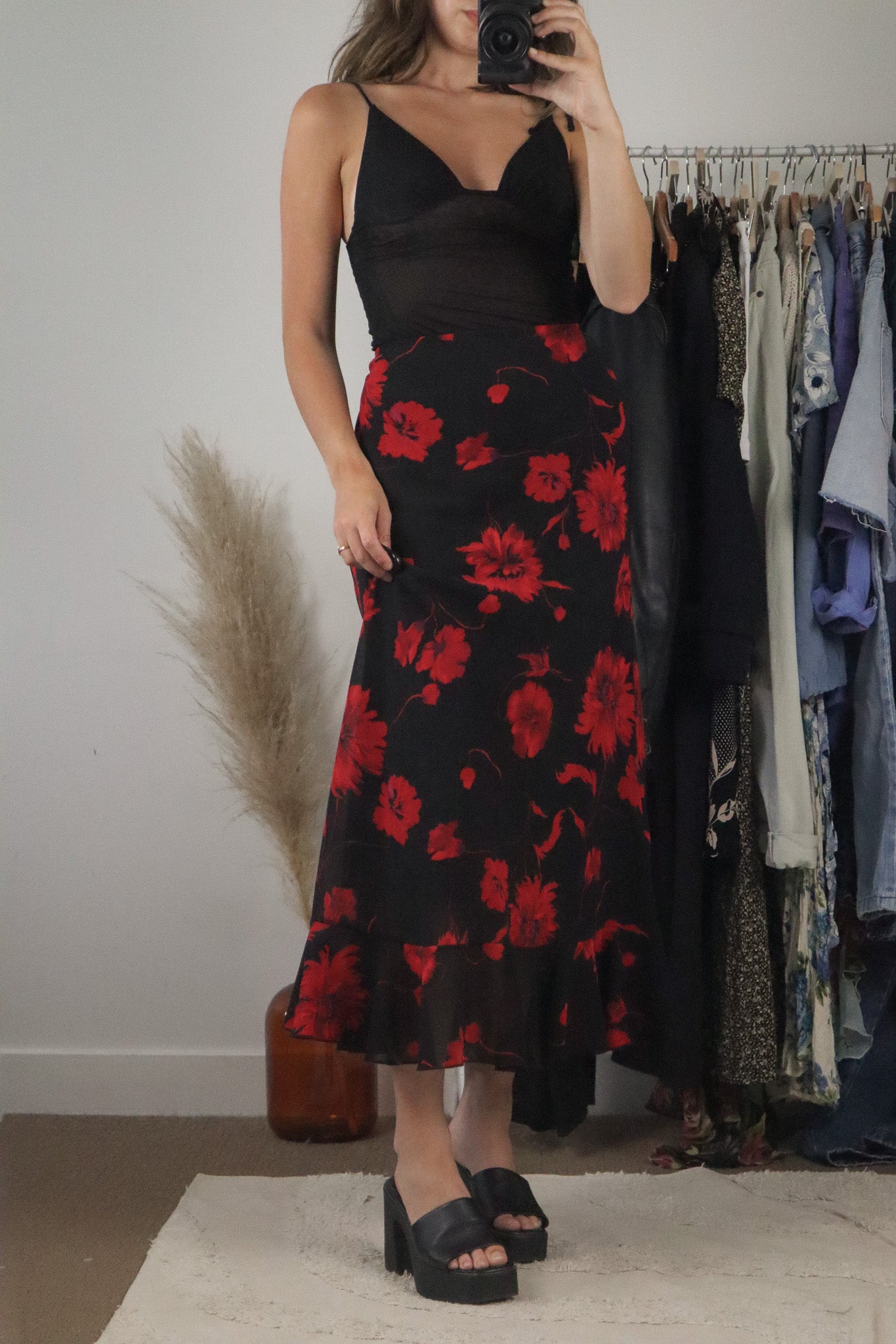 Made in USA x Vintage x Floral Maxi Skirt (8)