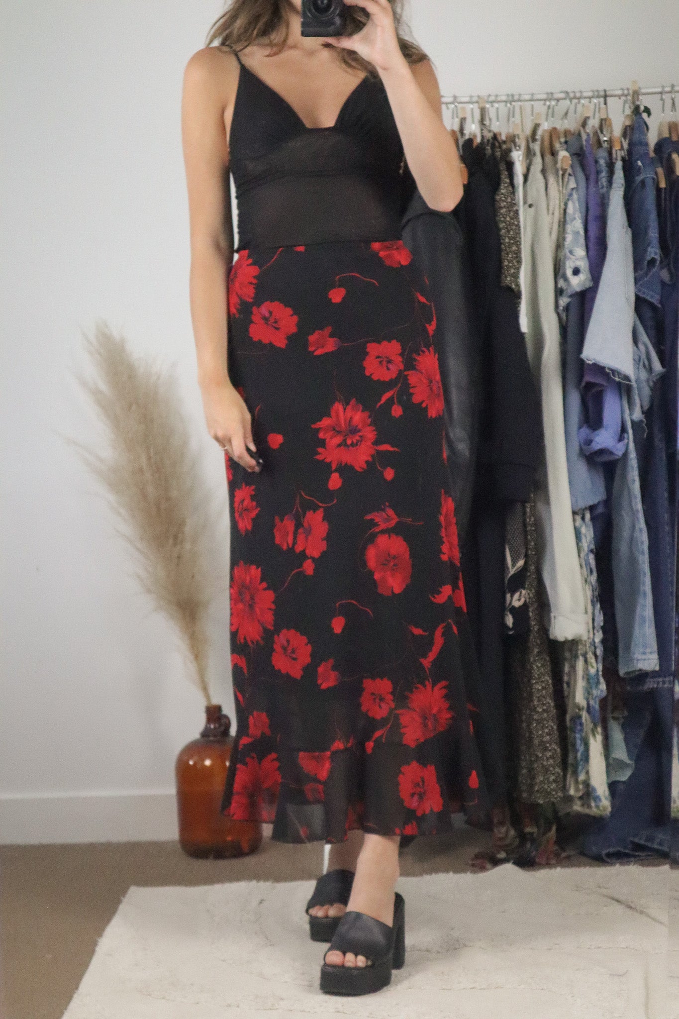 Made in USA x Vintage x Floral Maxi Skirt (8)
