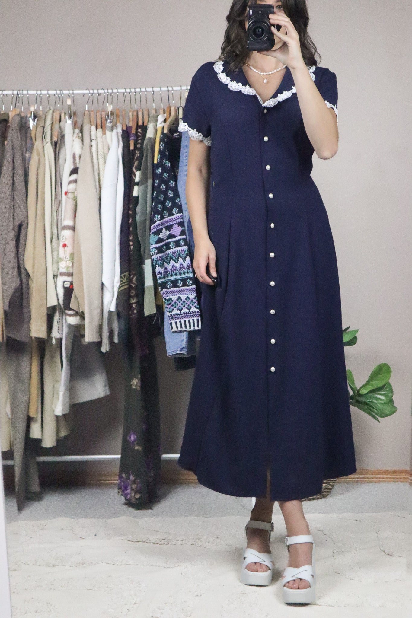 Made in Canada x Vintage x Collared Maxi Dress (8)