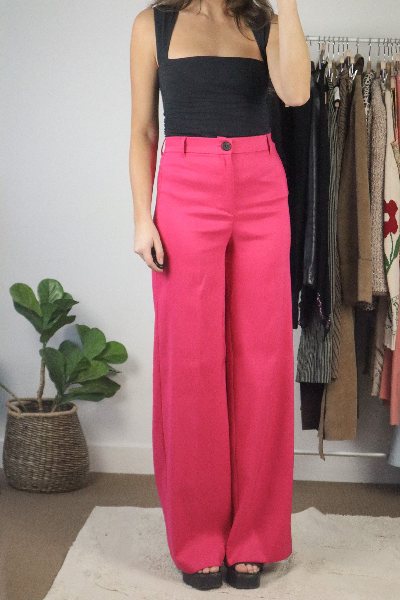 Modern x Wide-Leg Pants (S)