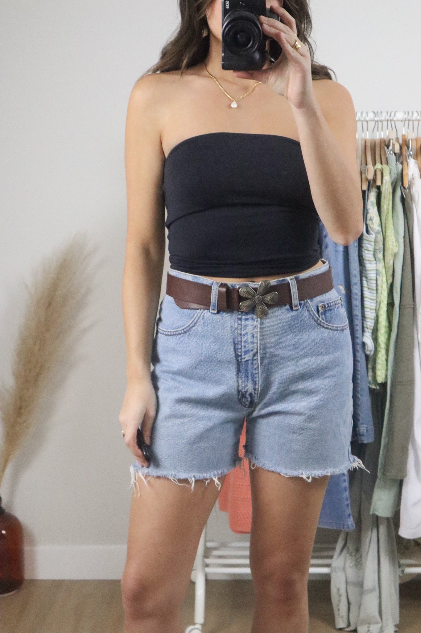 Vintage x Leather Flower Belt (M)