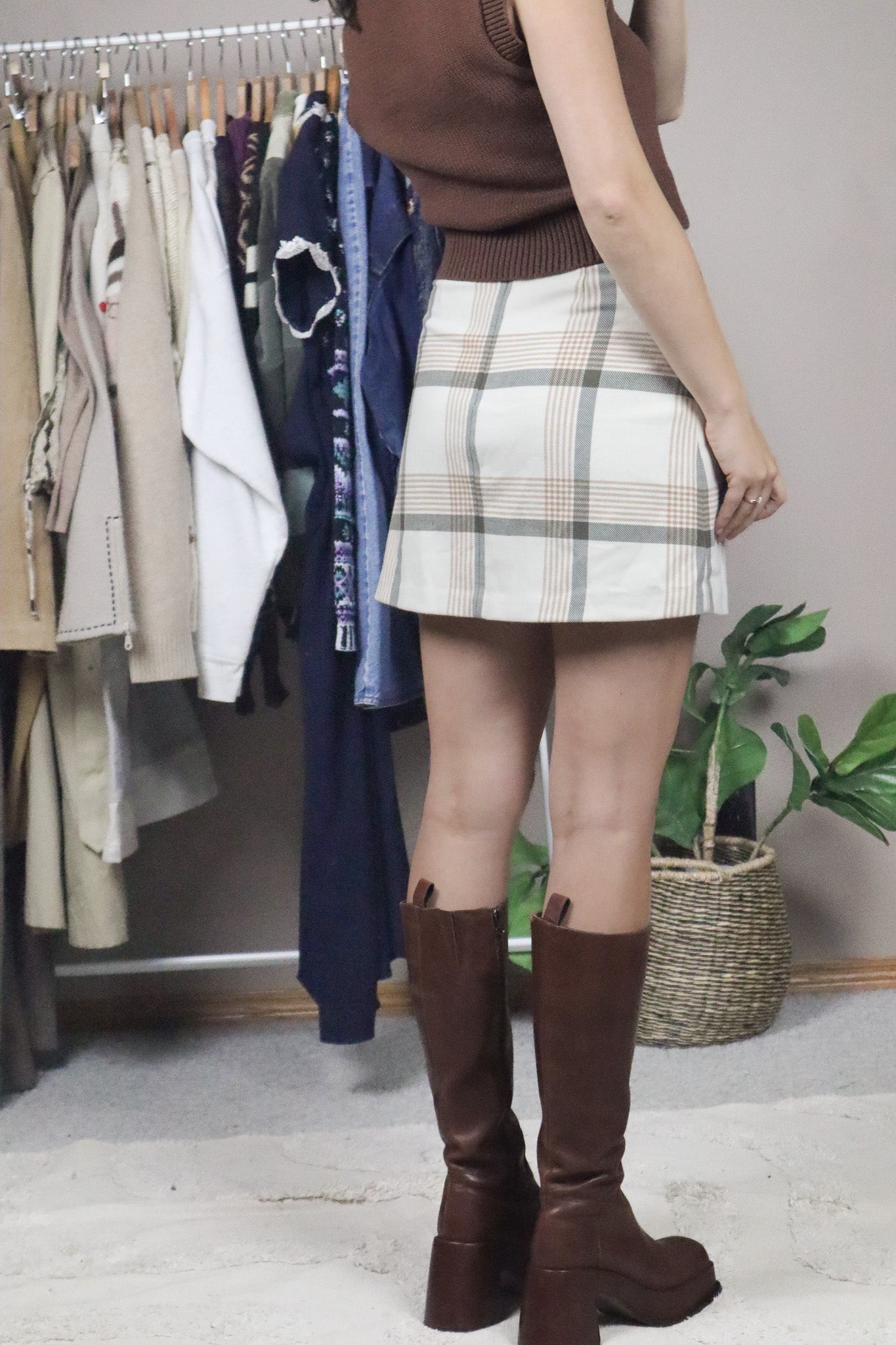 Wilfred x Plaid Mini Skirt (4)