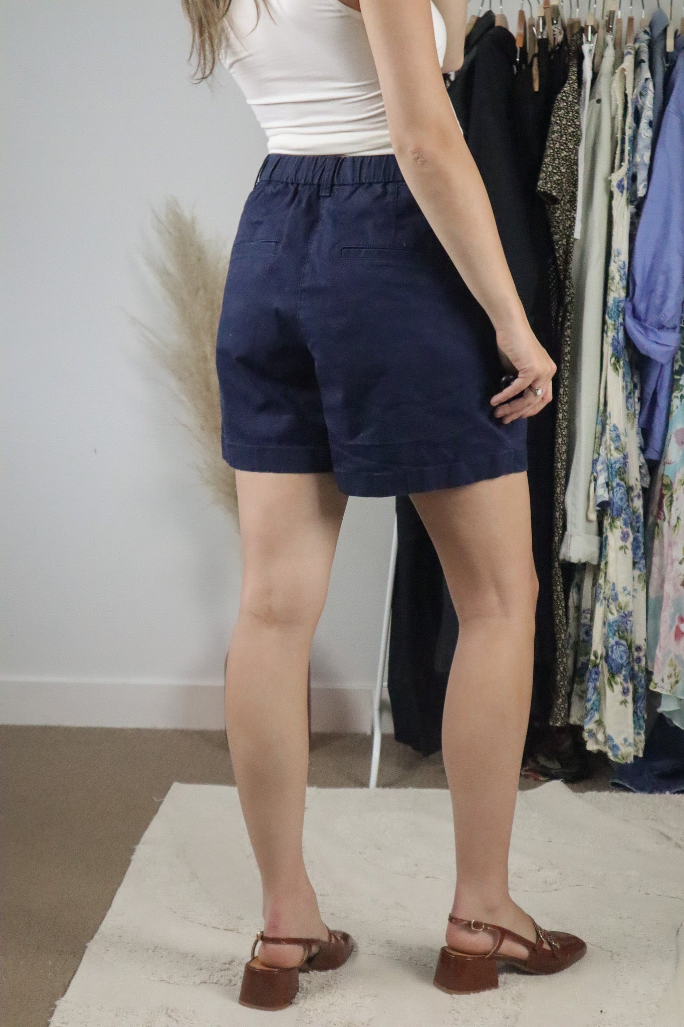 Modern x Shorts (4/6)