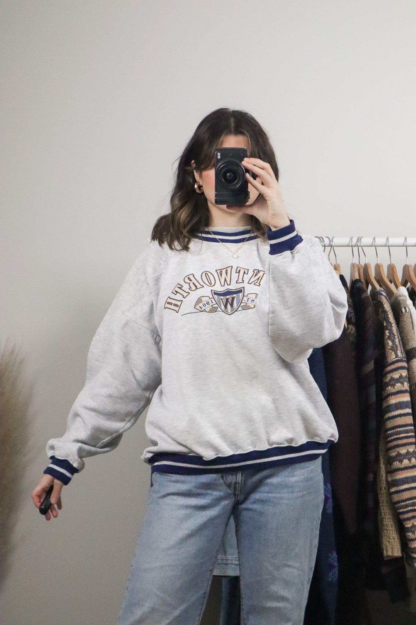 Vintage x Sweatshirt (S-L)