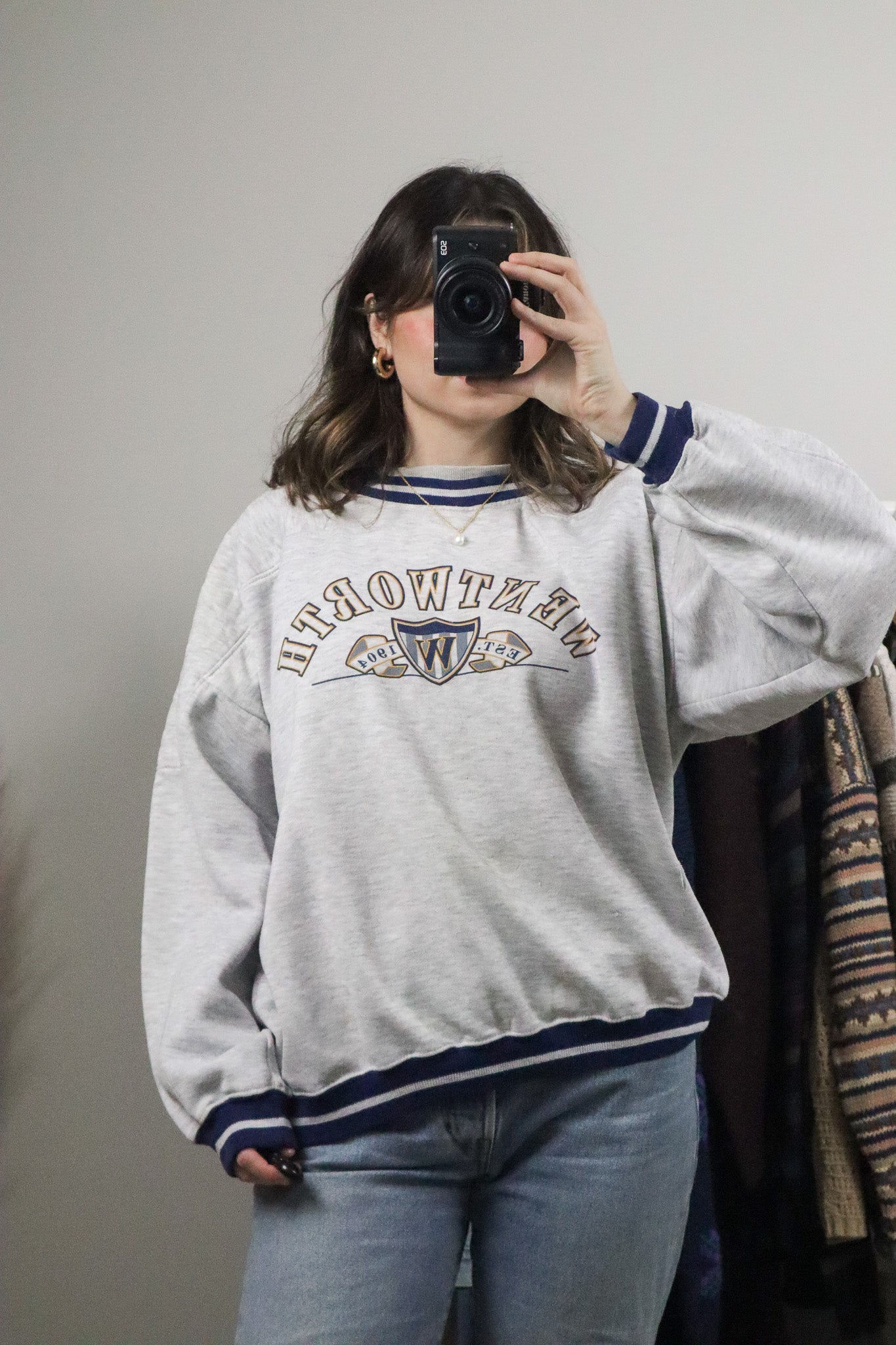 Vintage x Sweatshirt (S-L)