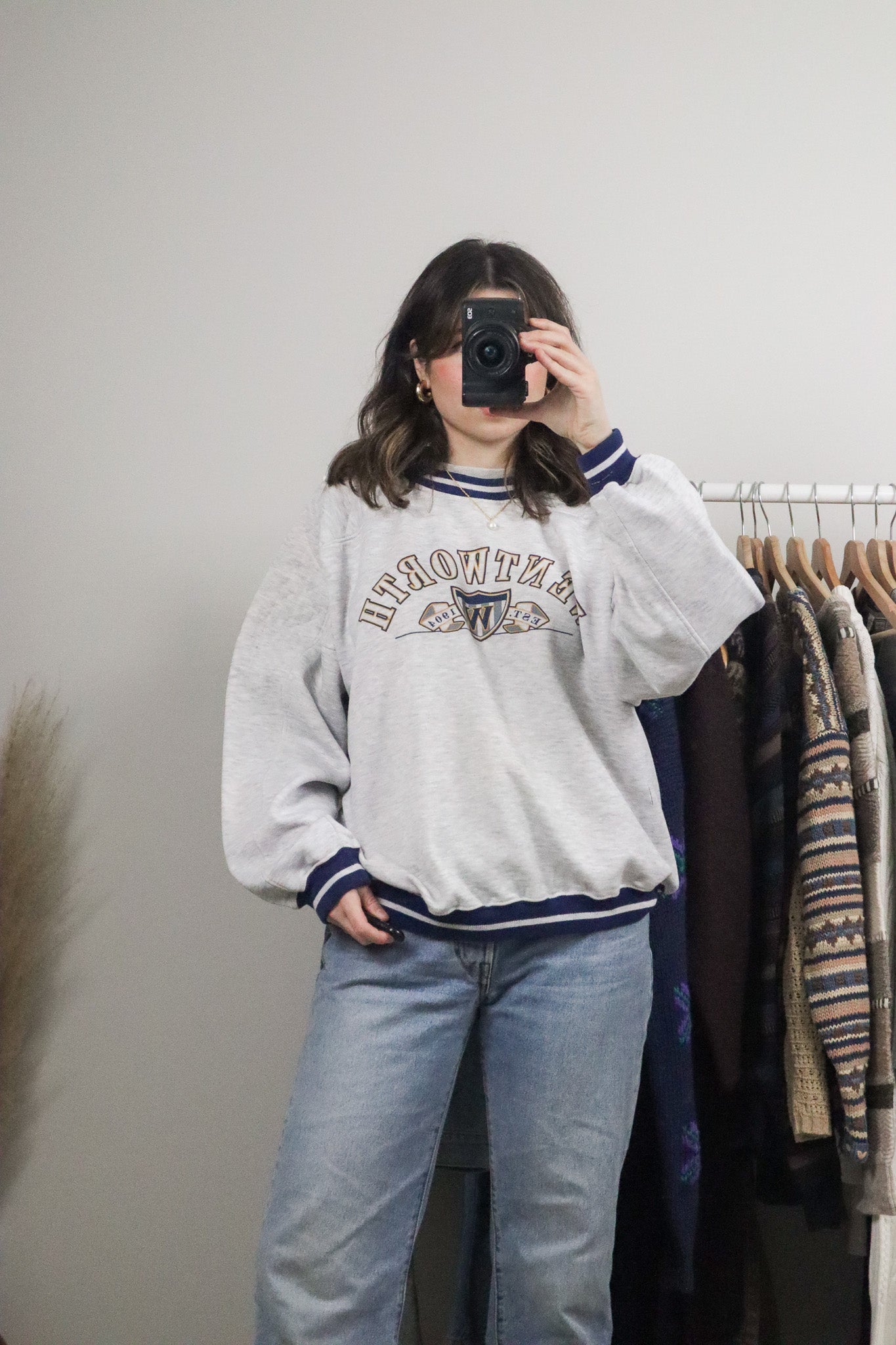Vintage x Sweatshirt (S-L)