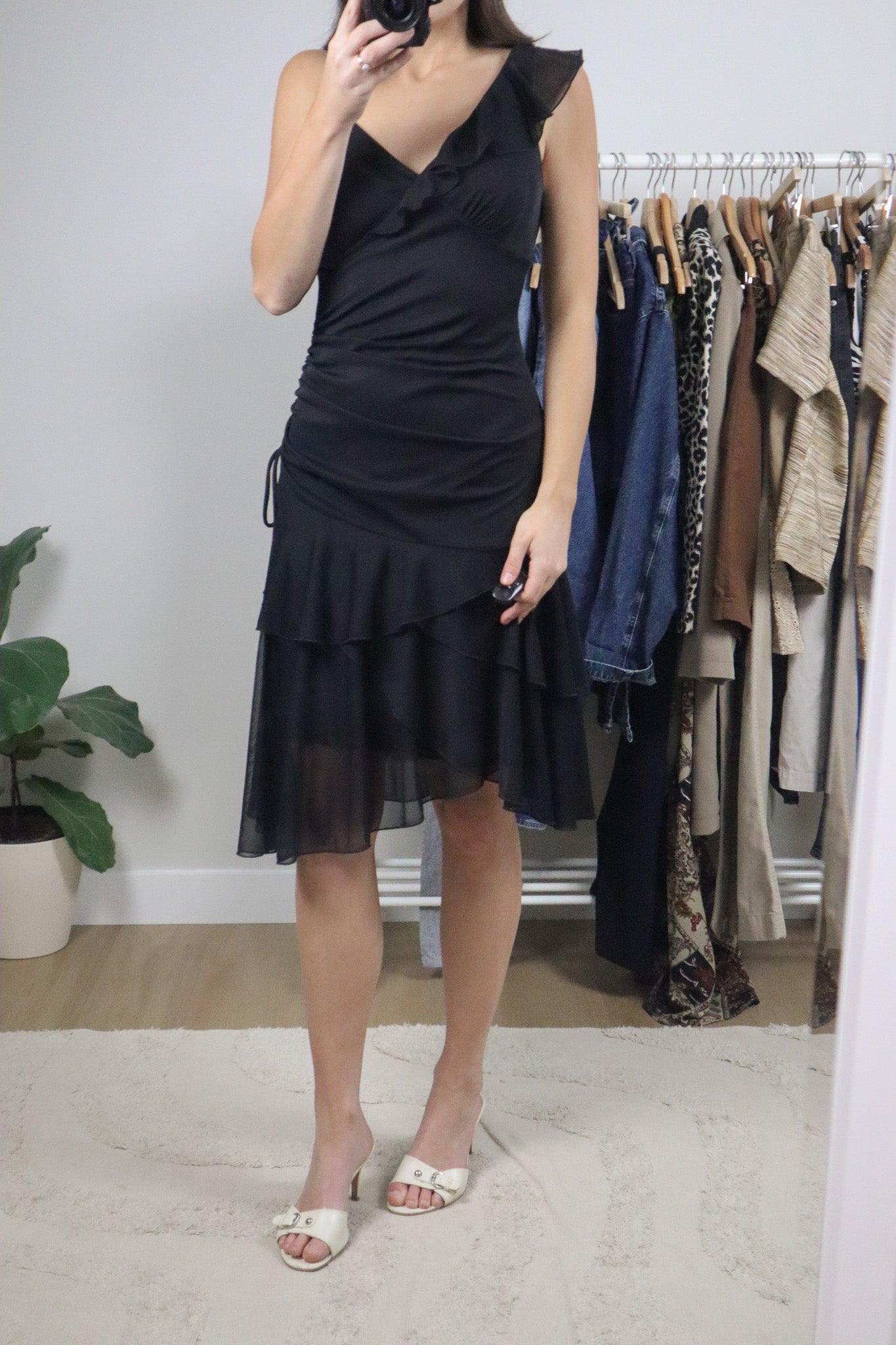 Made in Canada x Vintage x Asymmetrical Ruched Midi Dress (6/8)