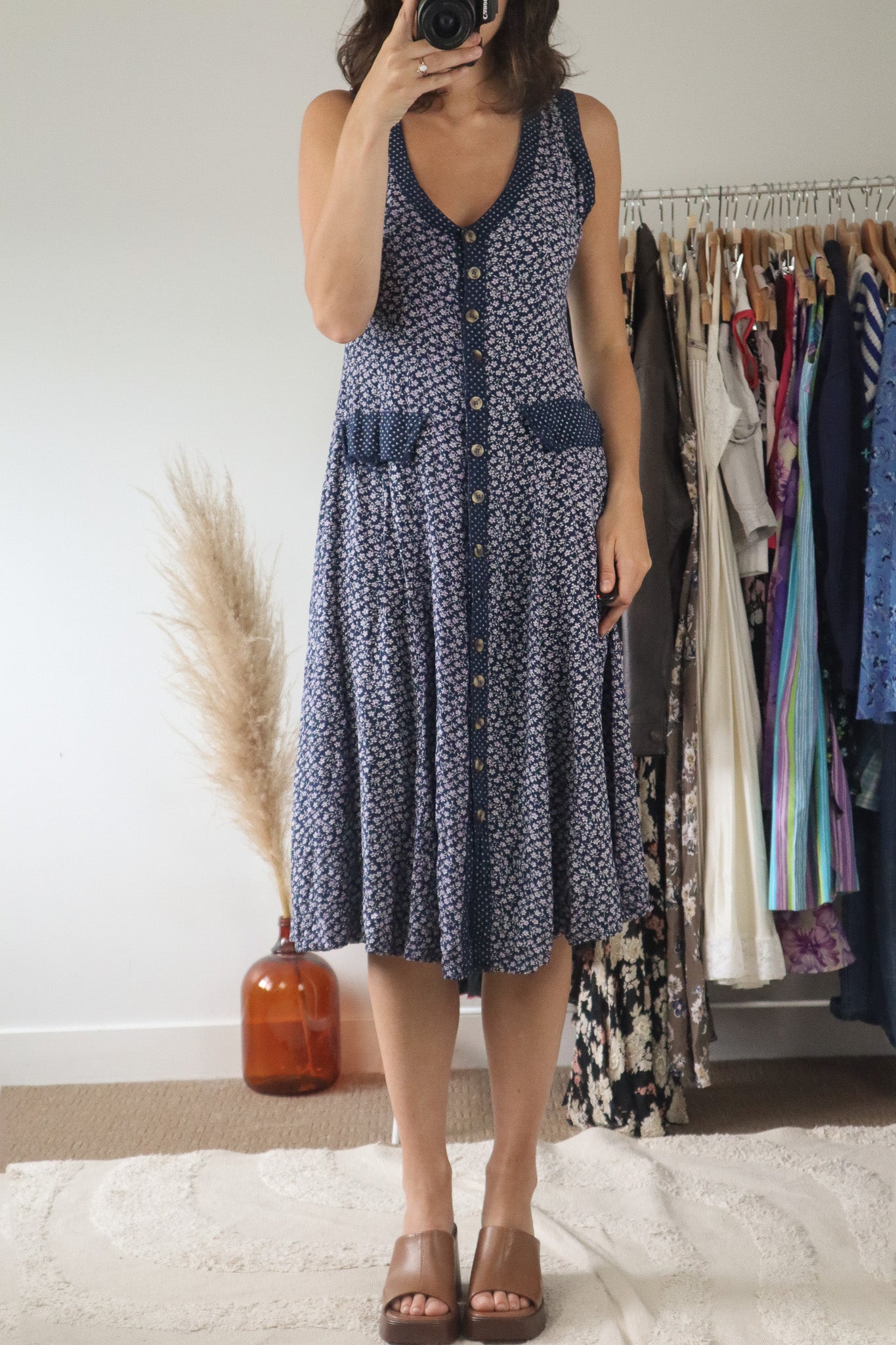 Vintage x Button-Down Floral Midi-Dress (6)