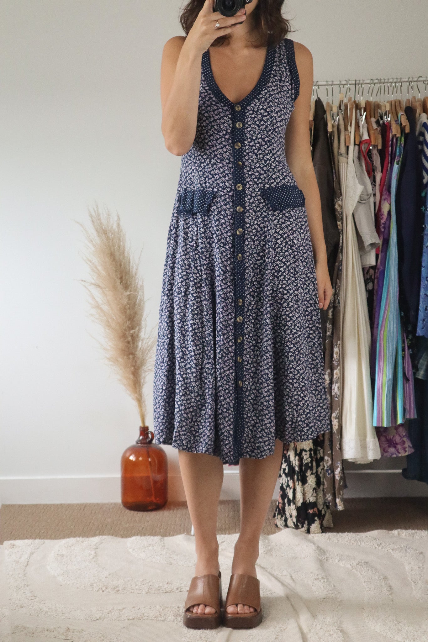 Vintage x Button-Down Floral Midi-Dress (6)