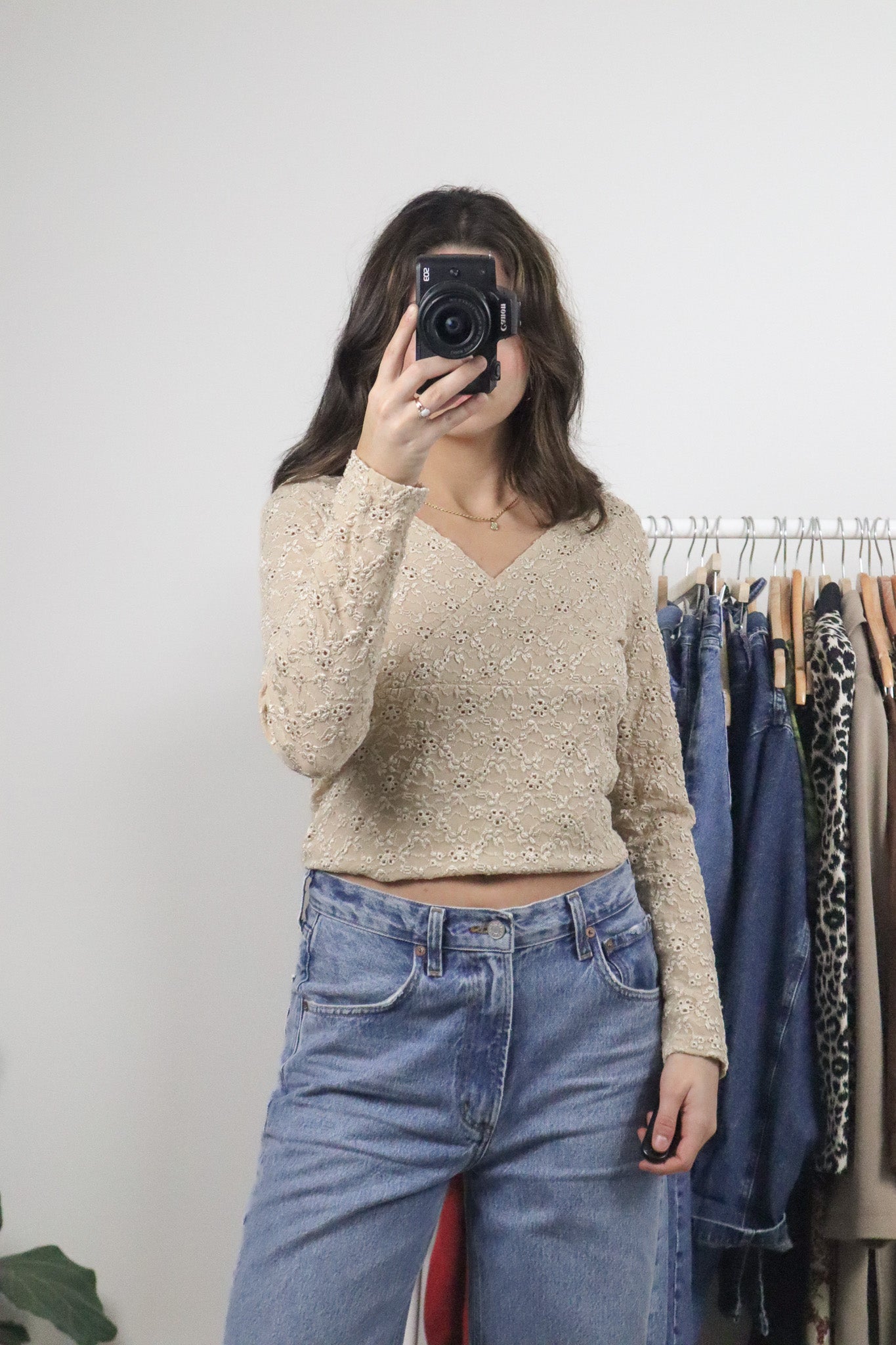 Made in Canada x Vintage x Lace/Eyelet Long-Sleeve (M/L)