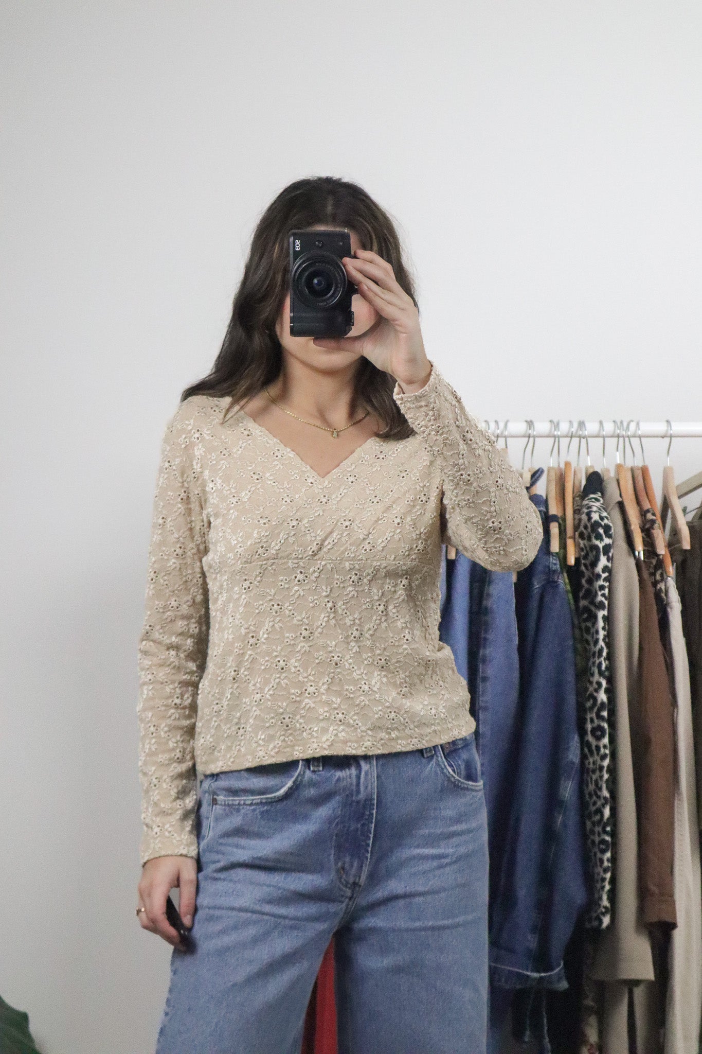 Made in Canada x Vintage x Lace/Eyelet Long-Sleeve (M/L)